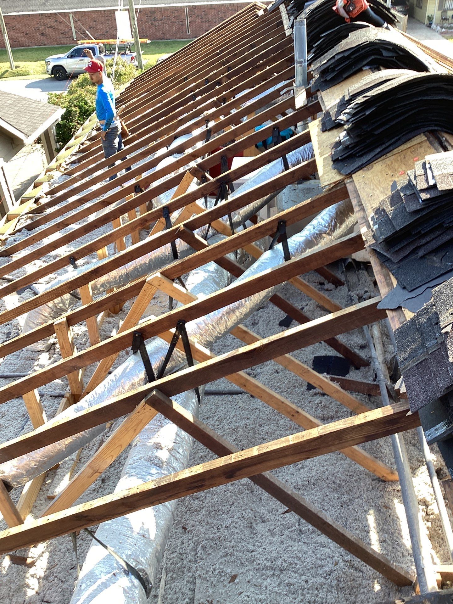 Residential Roofing Installation using Owen's Corning Duration (Lifetime) Shingles by Roof Repair Company