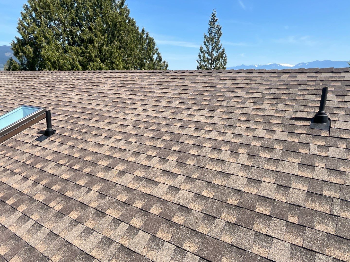 Residential Re-Roof using Timberline HDZ Barkwood by Top Notch Roofing Inc