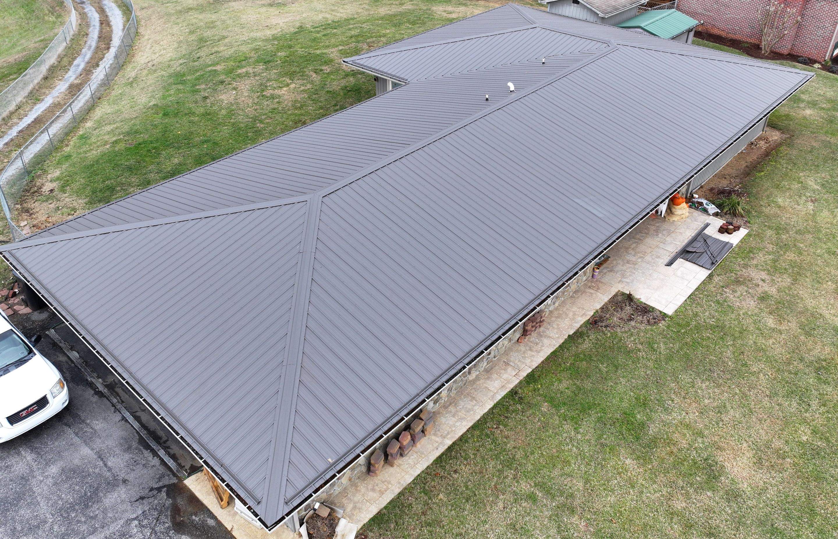 Donnely Residence by Omnia Roofing