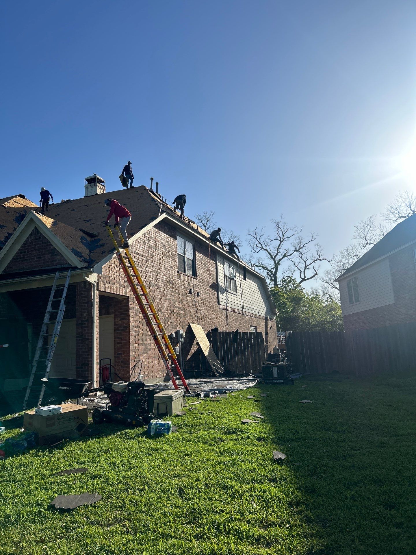 Residential Roofing Installation using Owen's Corning Duration (Lifetime) Shingles by Roof Repair Company