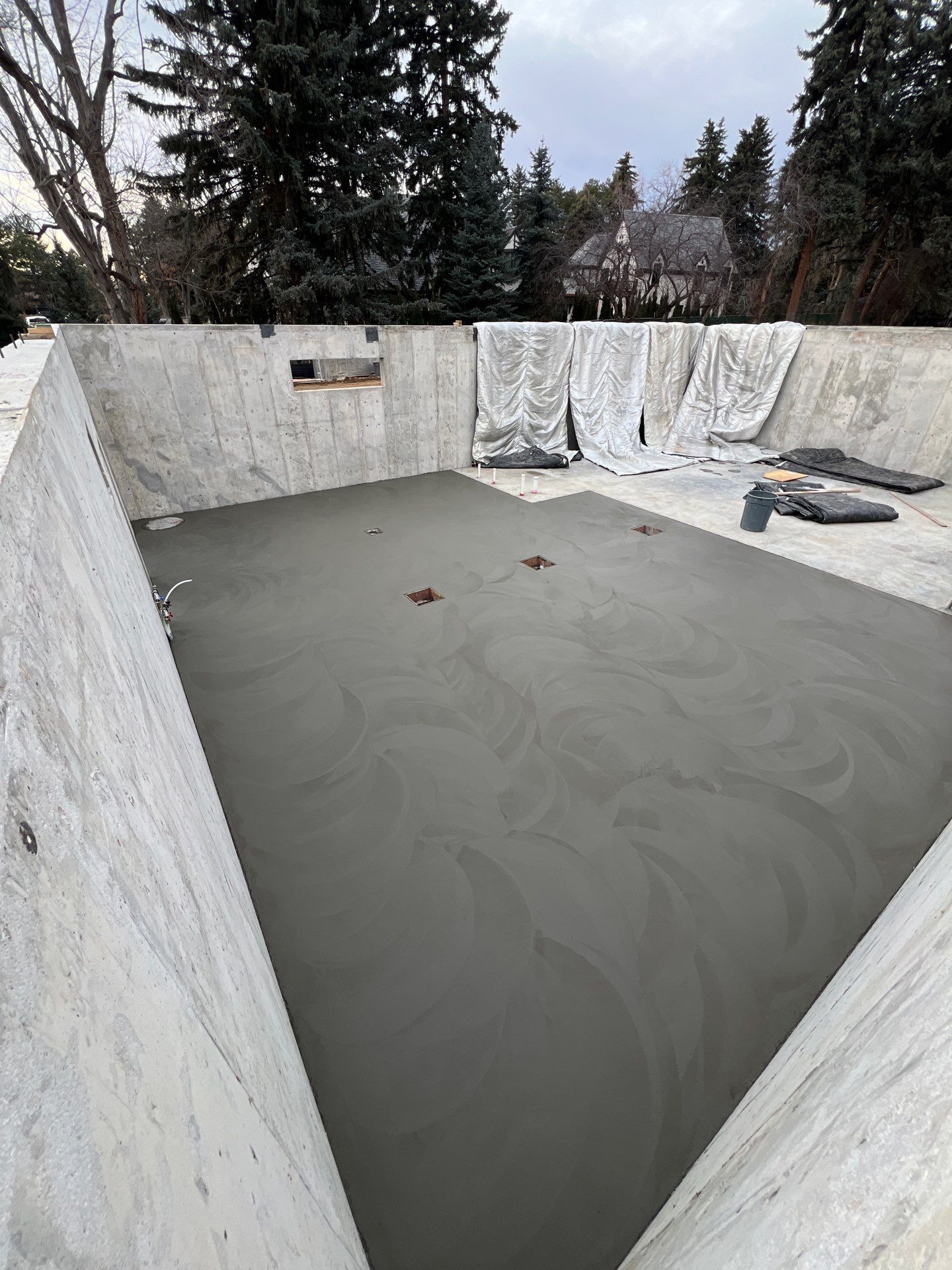 Concrete Patios, Driveways, Sidewalks using concrete by Cain Construction