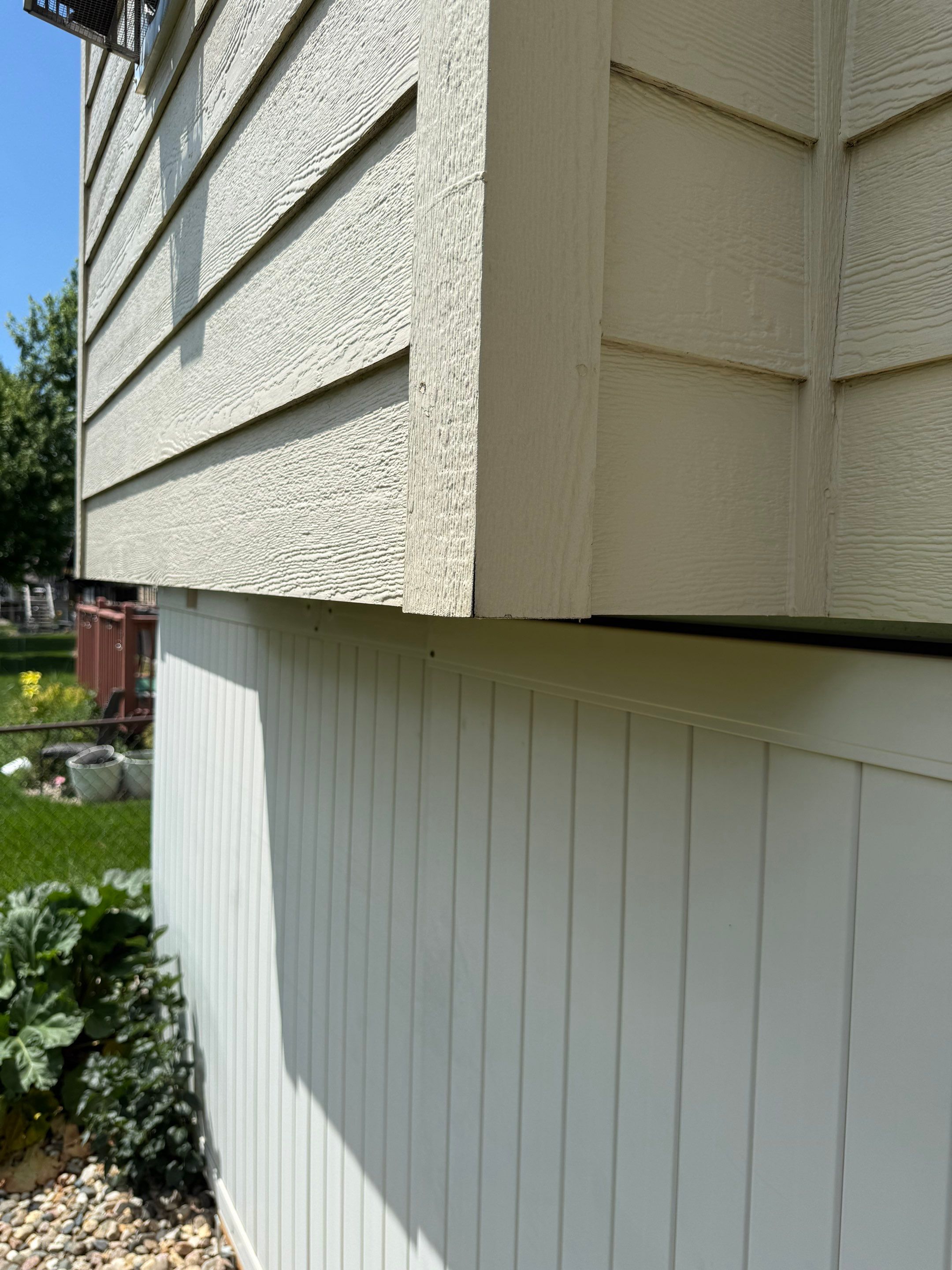 Sioux Falls Exterior Siding Replacement and Custom Deck Upgrade by Select Painting, Coatings & Garage Cabinets