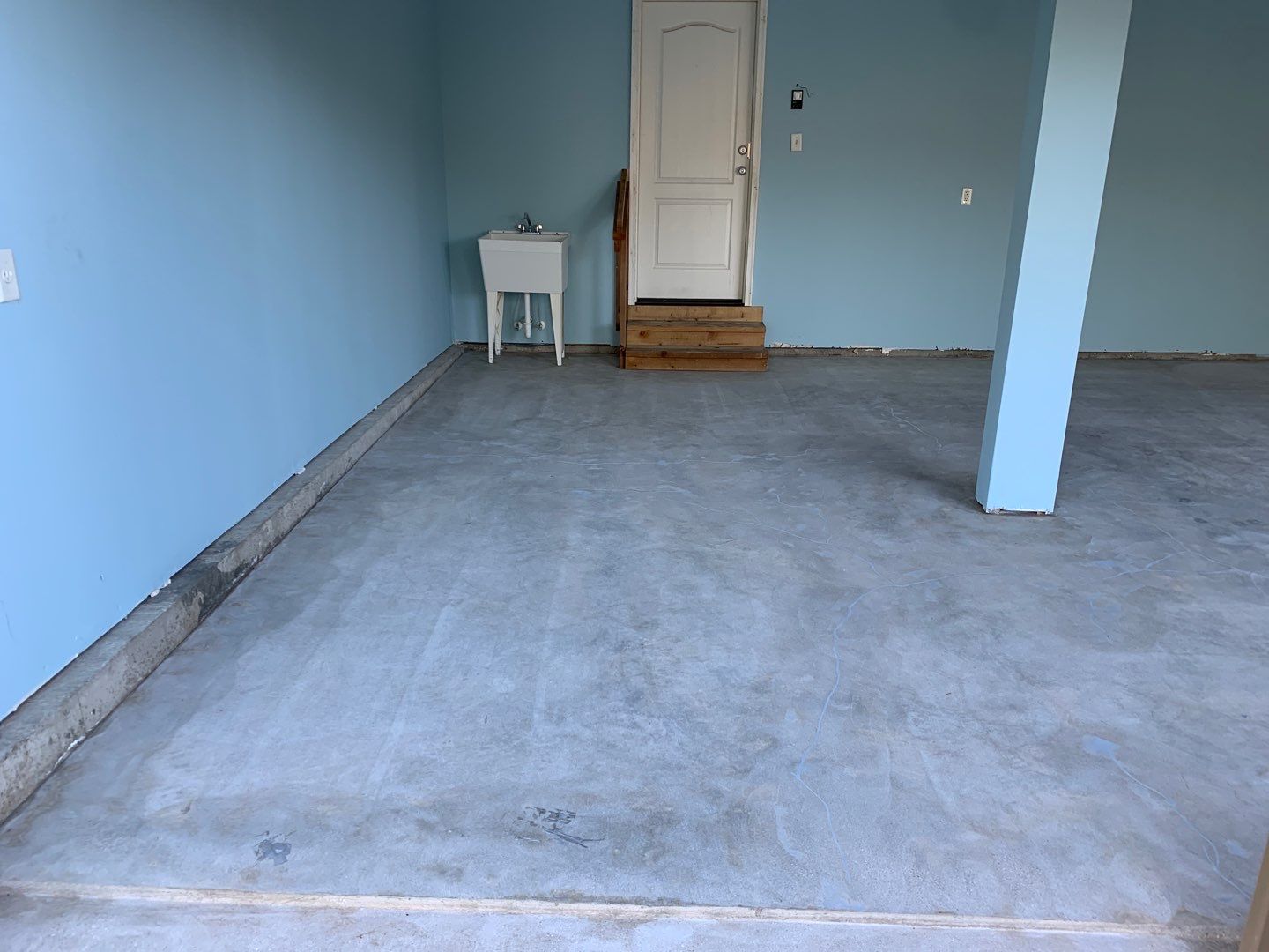 Garage using Tidalwave by Select Painting, Coatings & Garage Cabinets