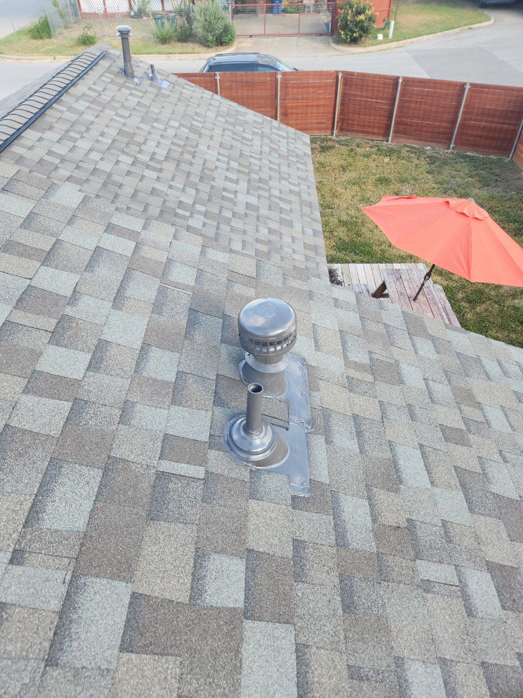 Driftwood - Owens Corning TruDefinition Duration by RoofsOnly.com