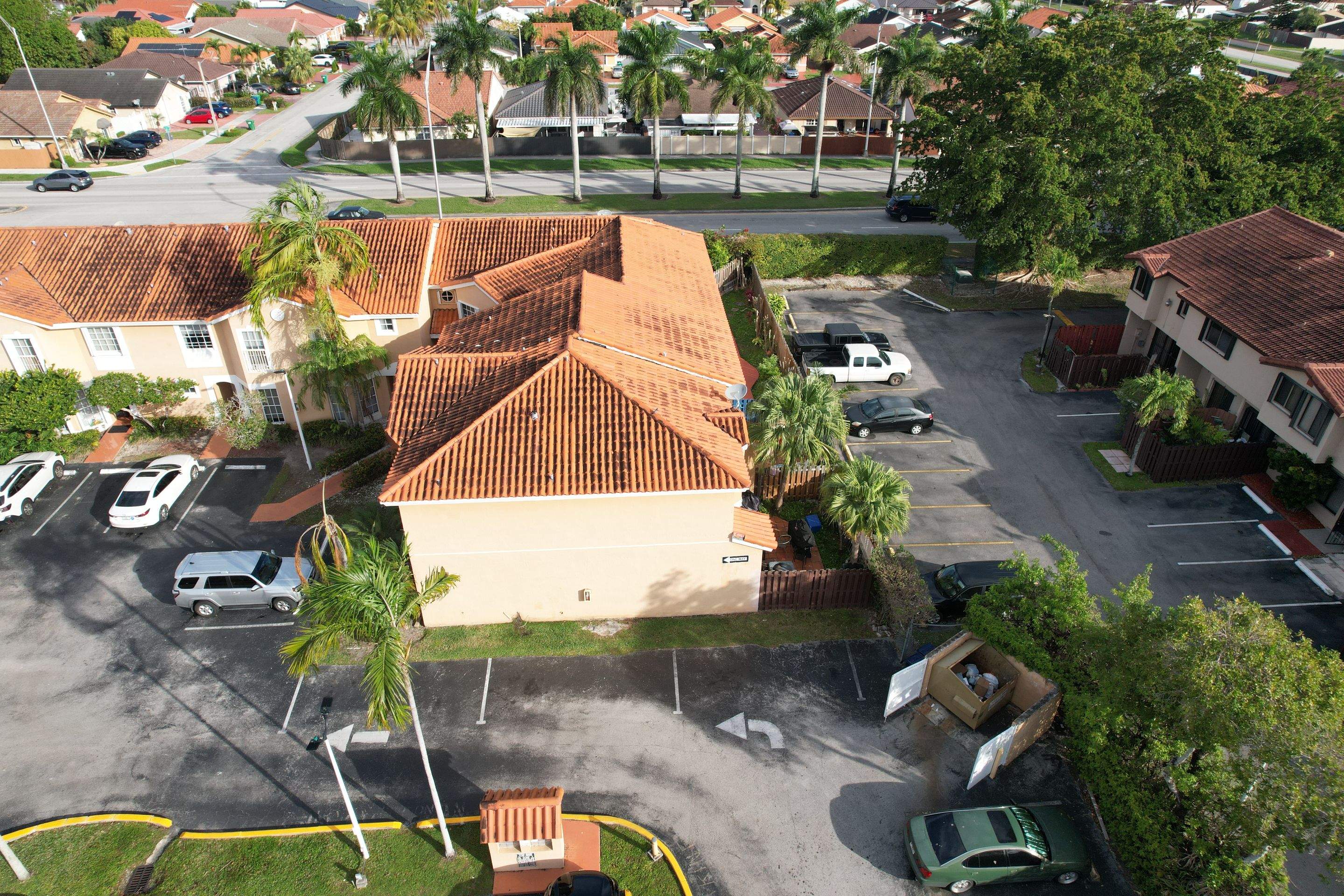 SIENNA VILLAS CONDO - BLDG 14255 by Souffront Construction & Engineering