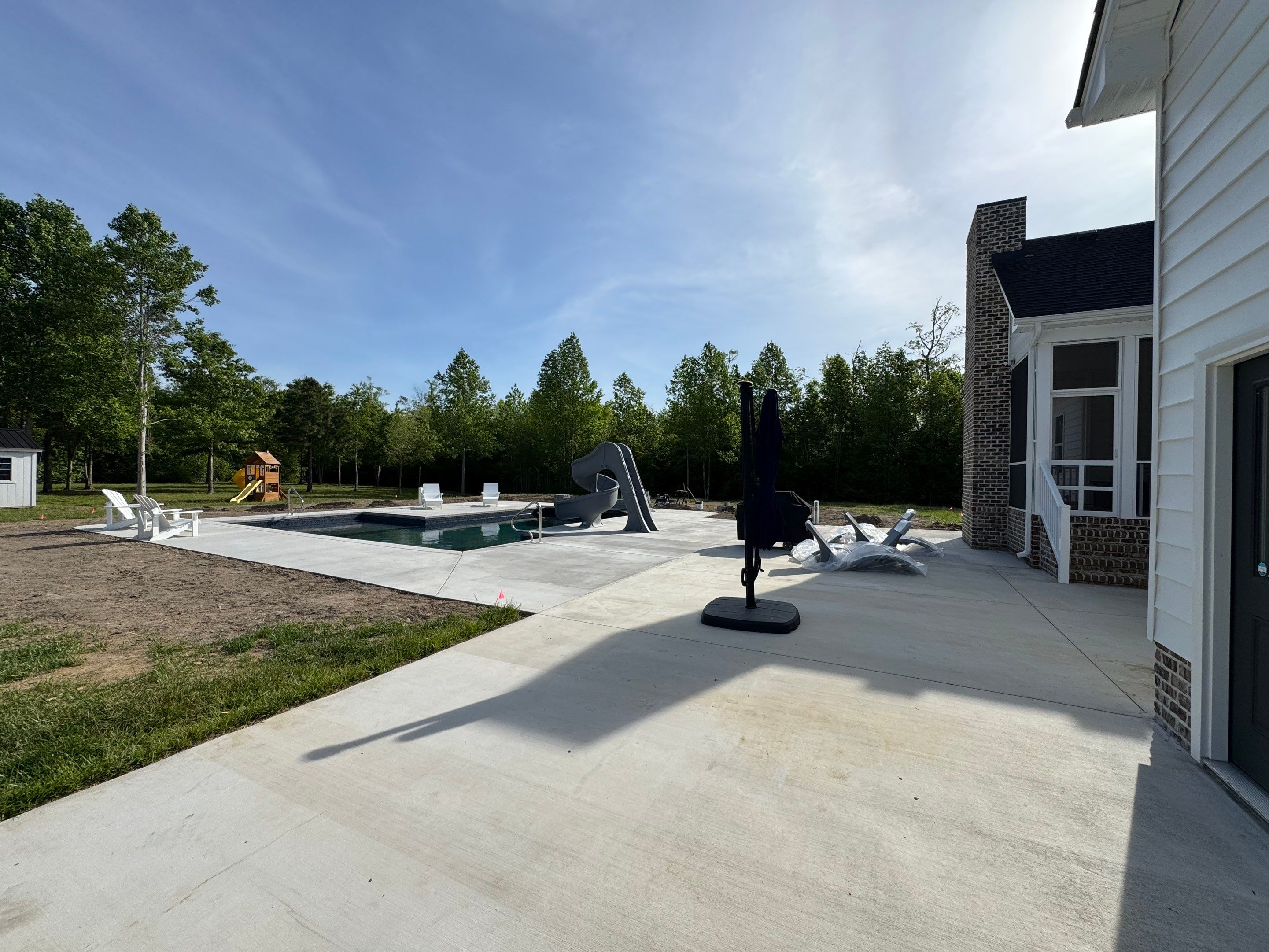 Sleek & Secure by Tidewater Fence