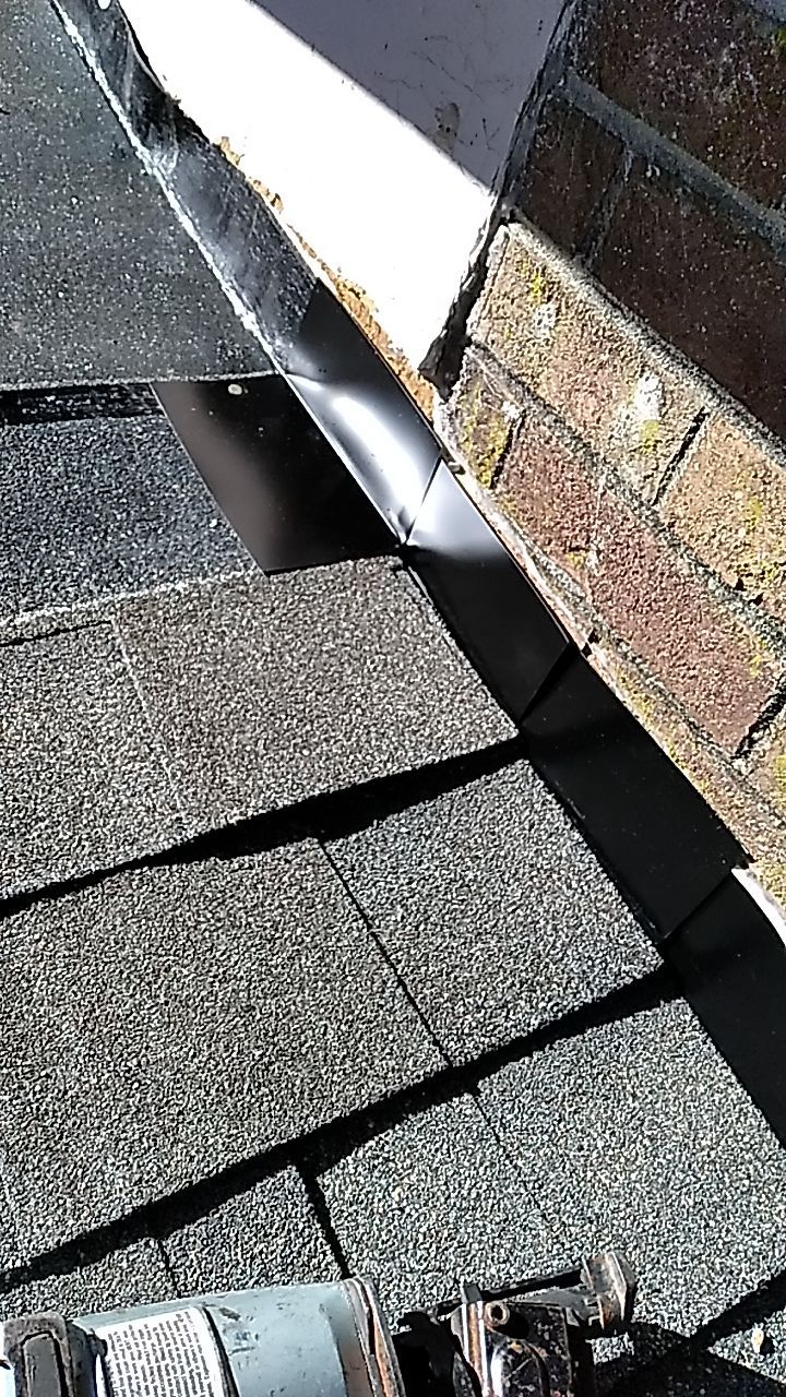 Residential Roofing Installation using Owens Corning Oakridge- Williamsburg Gray by Indigo State Roofing