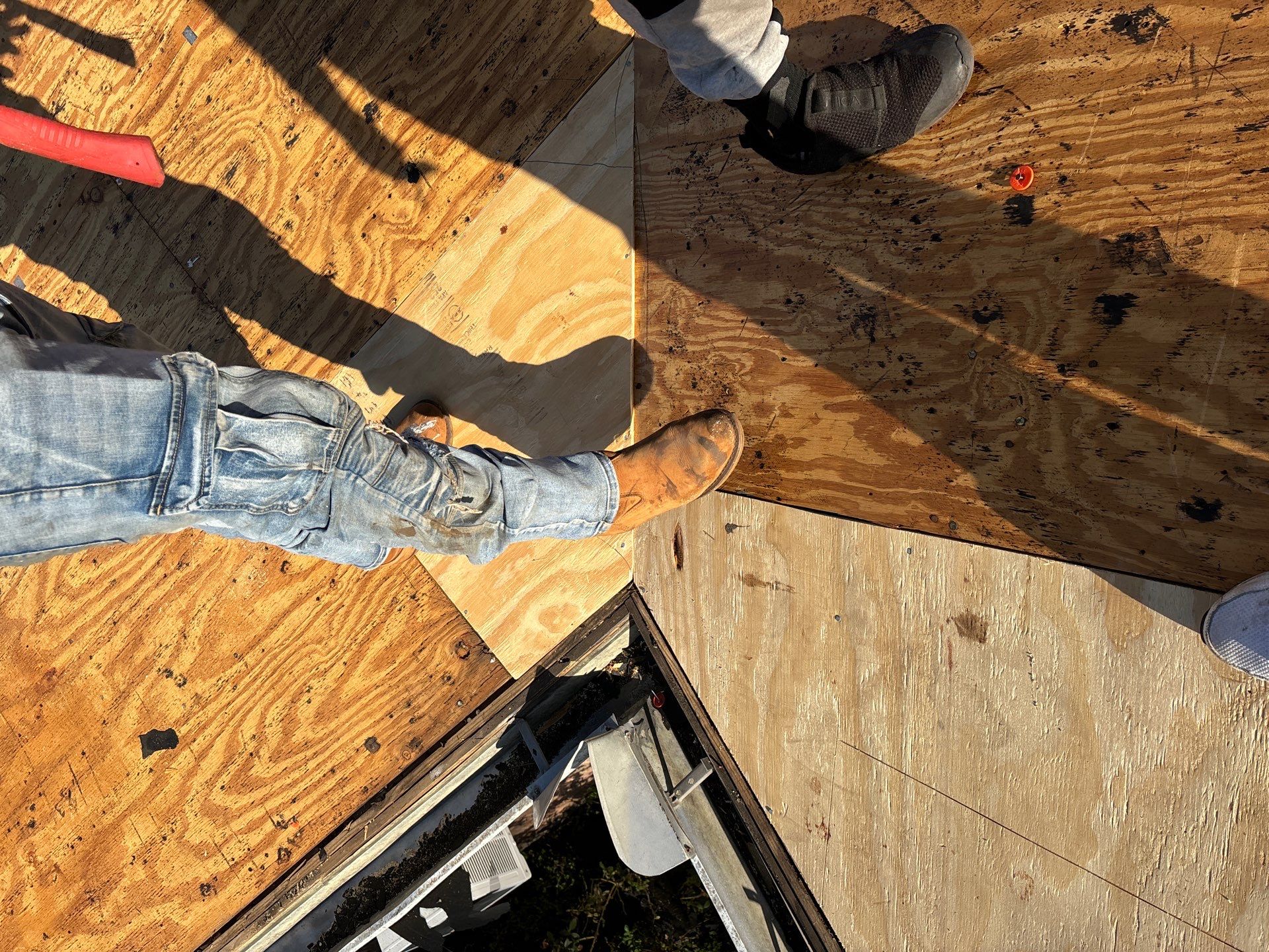Residential Roofing Installation using Owen's Corning Duration (Lifetime) Shingles by Roof Repair Company
