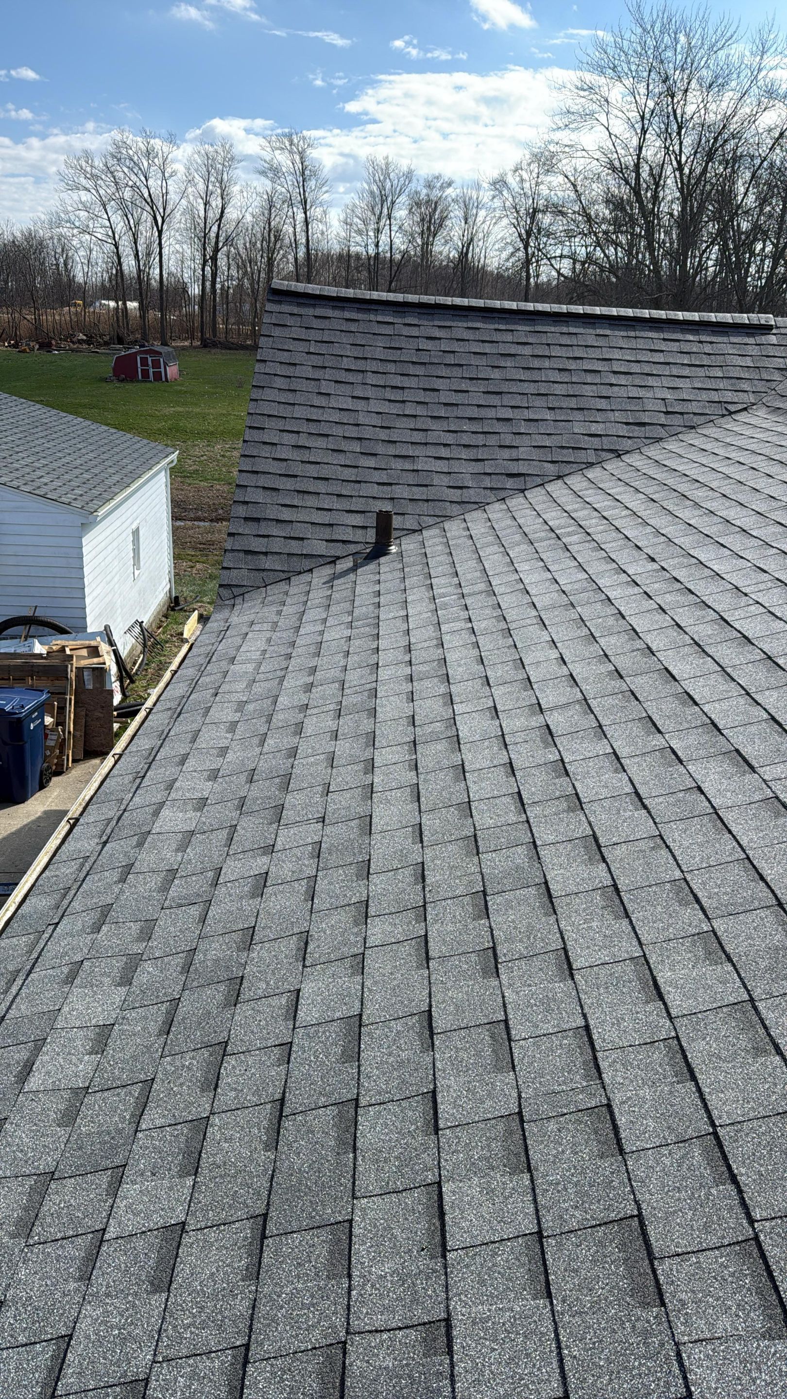 Atlas Pinnacle, Color, HearthStone, Drip Edge Color, White by Eagle Eye Roofing