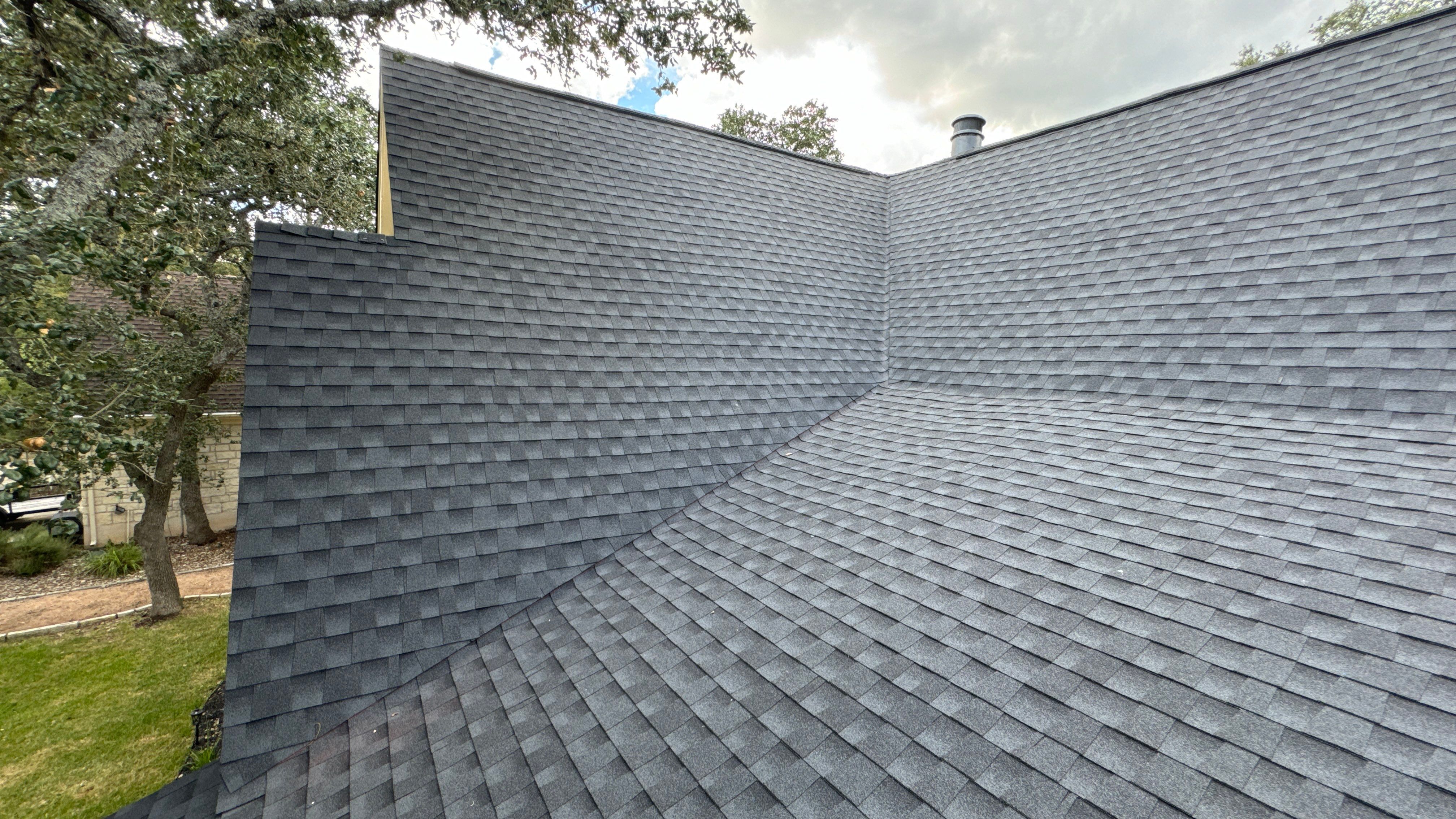 GAF HDZ - Charcoal by Elite Roofing LLC