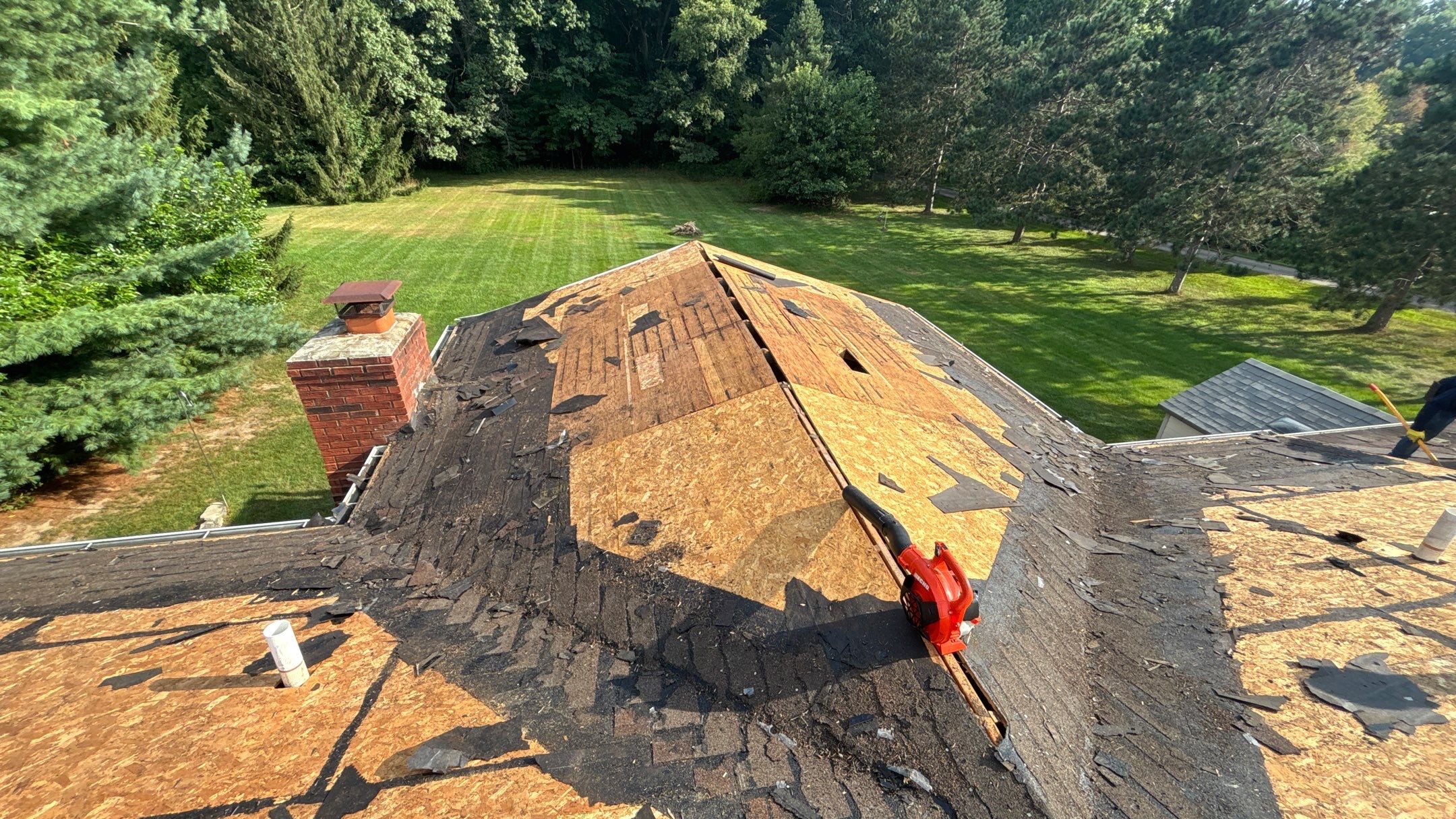 Roof Replacement using Owens Corning Onyx Black by 180 Contractors