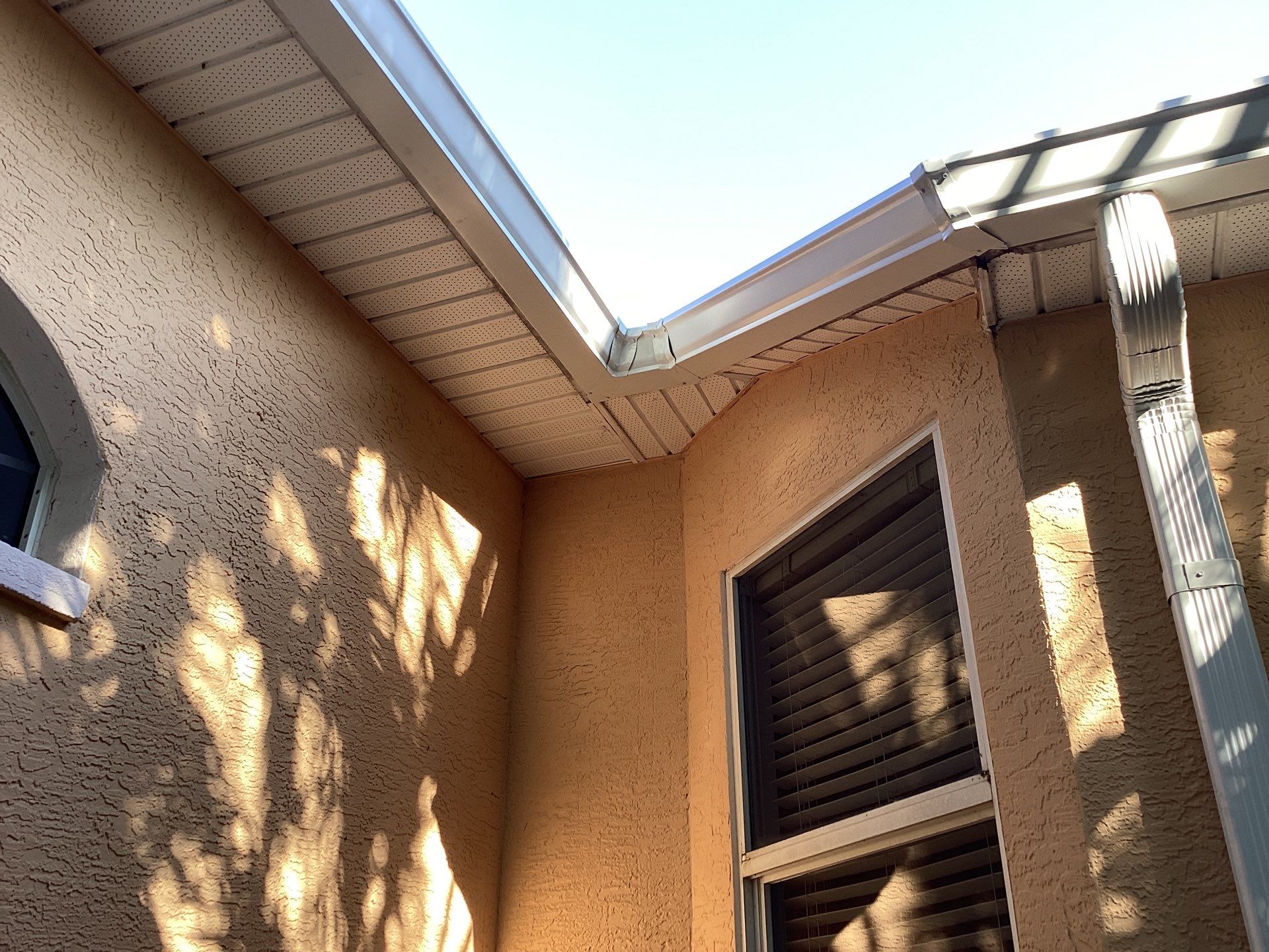 6 Inch Seamless Gutters using K-Style Seamless Gutters in Cape Coral FL by Gutter Professors