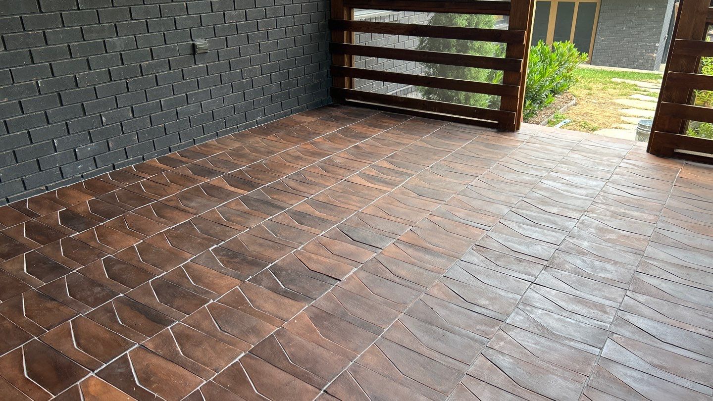 Terra cotta porch  by Footprints Floors of Nashville