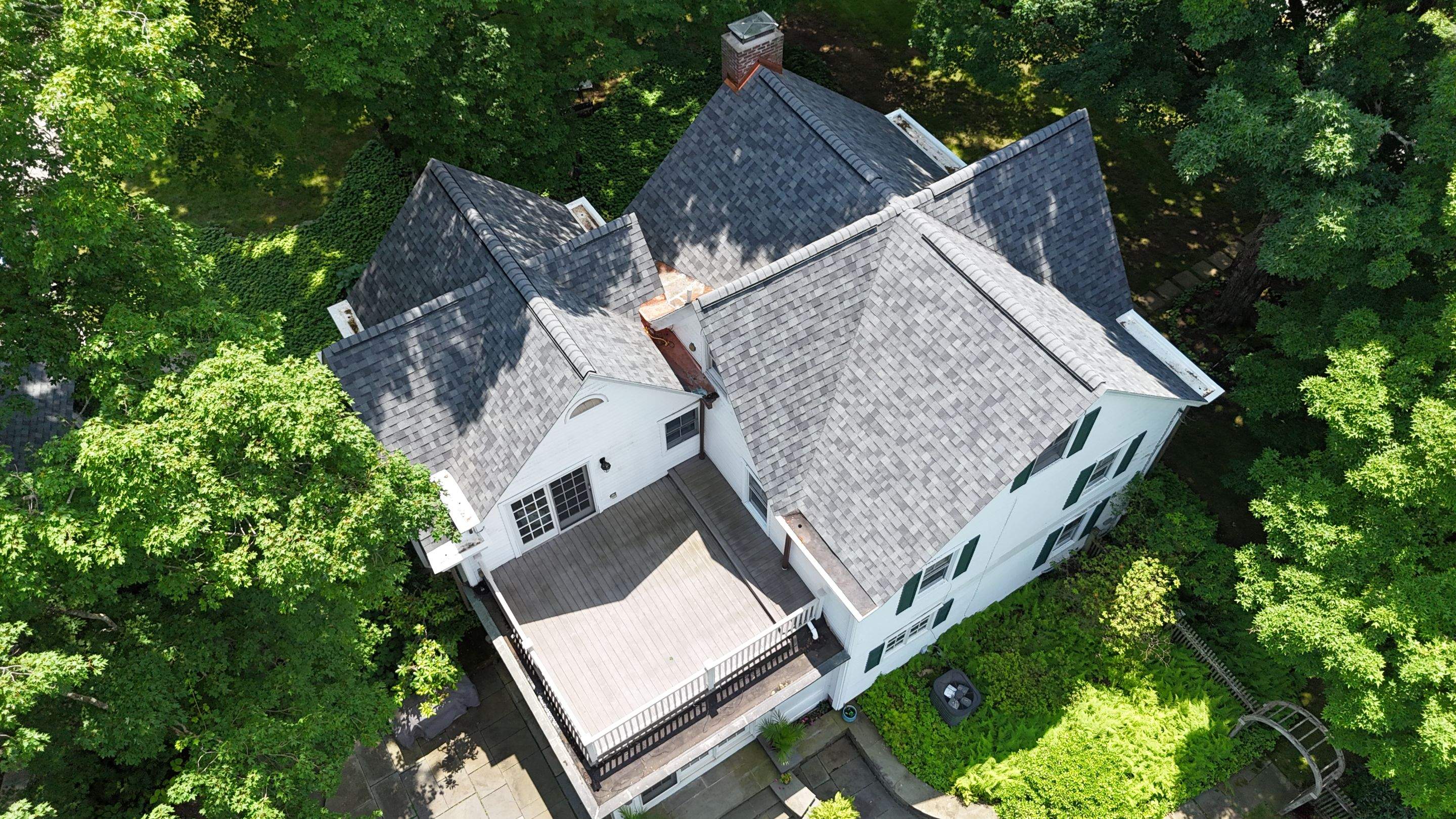 Project in Cortlandt by The Energy Efficient Roofer & George's Seamless Gutters