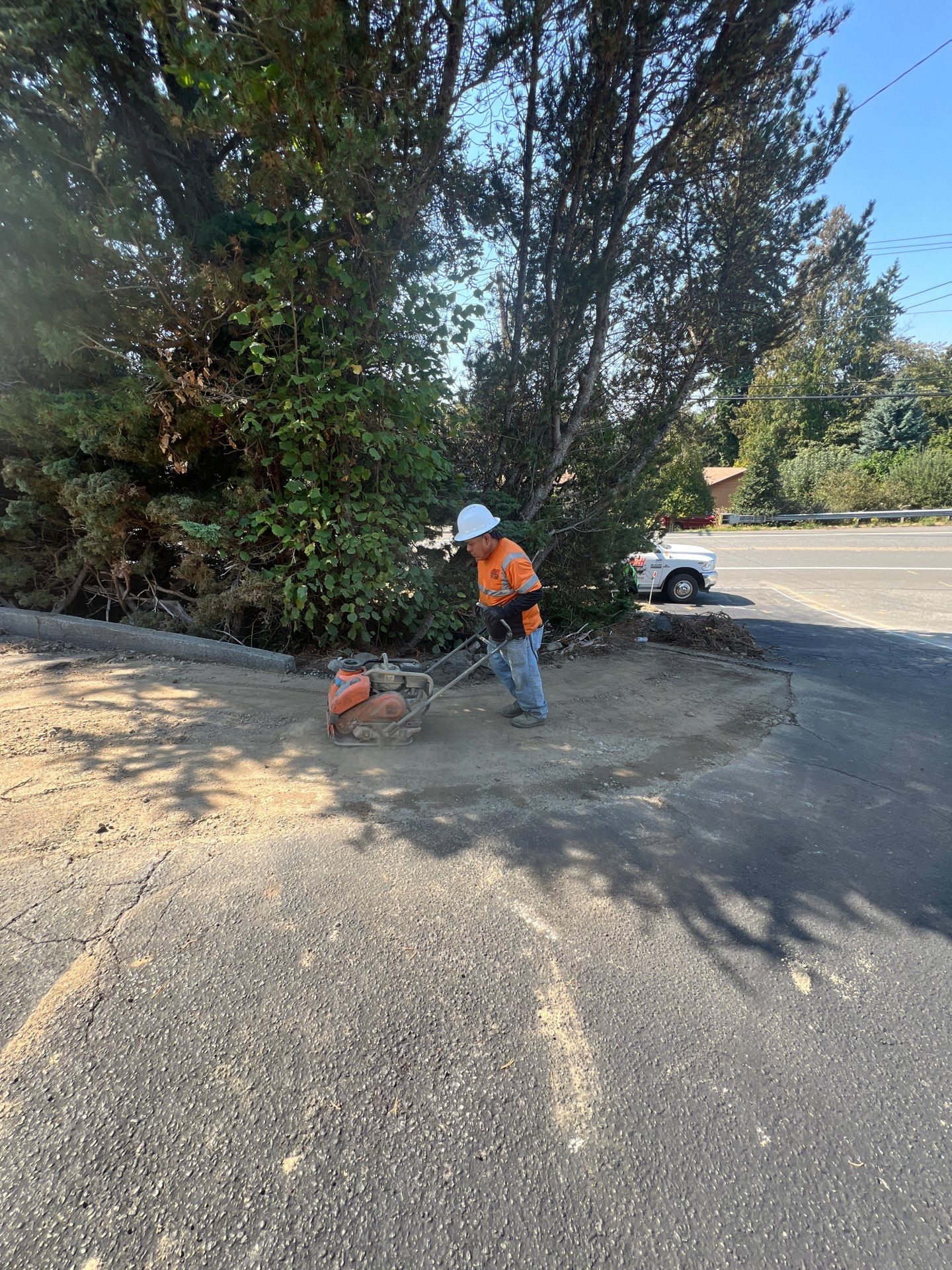 Sealcoat Driveway Repair | Everett  by Jireh Asphalt & Concrete Inc 