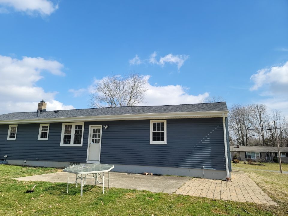 ATLAS PINNACLE COLOR: PRISTINE BLACK by Eagle Eye Roofing