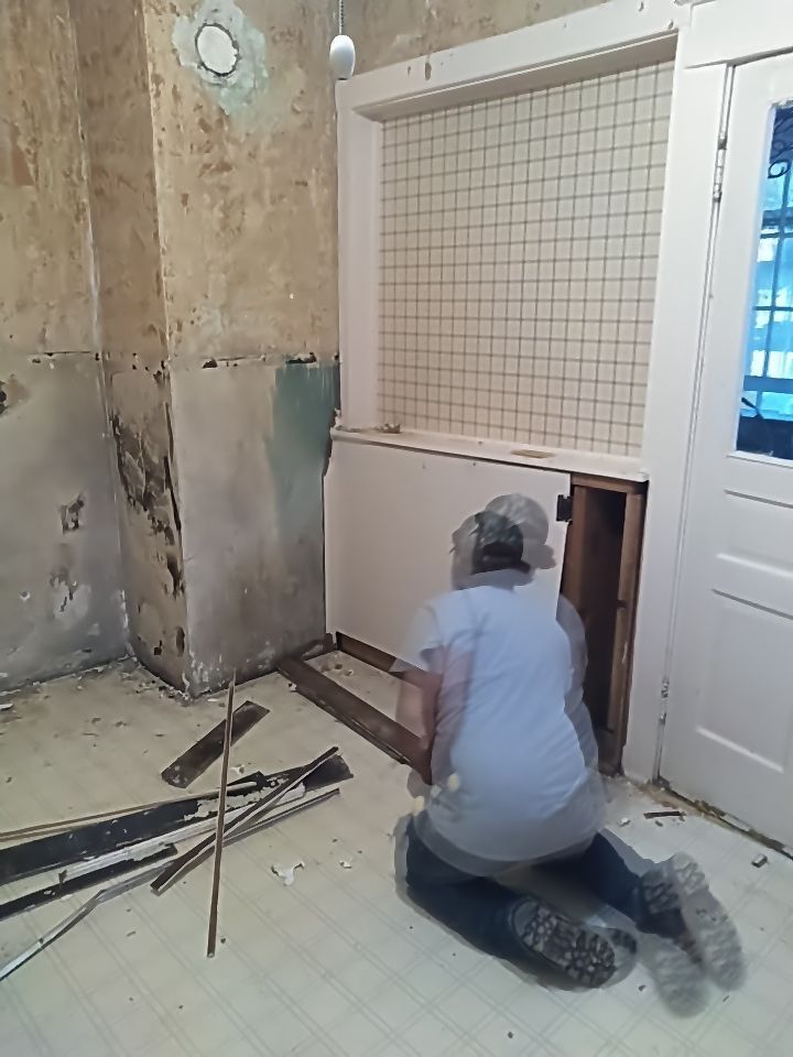 Mulberry St. Kitchen Remodel by House Custom Carpentry, LLC