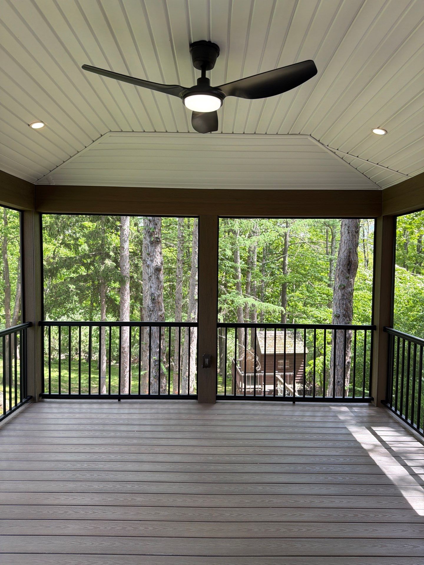 New Deck With a Screened In Porch In Mendham, New Jersey by deck guardian