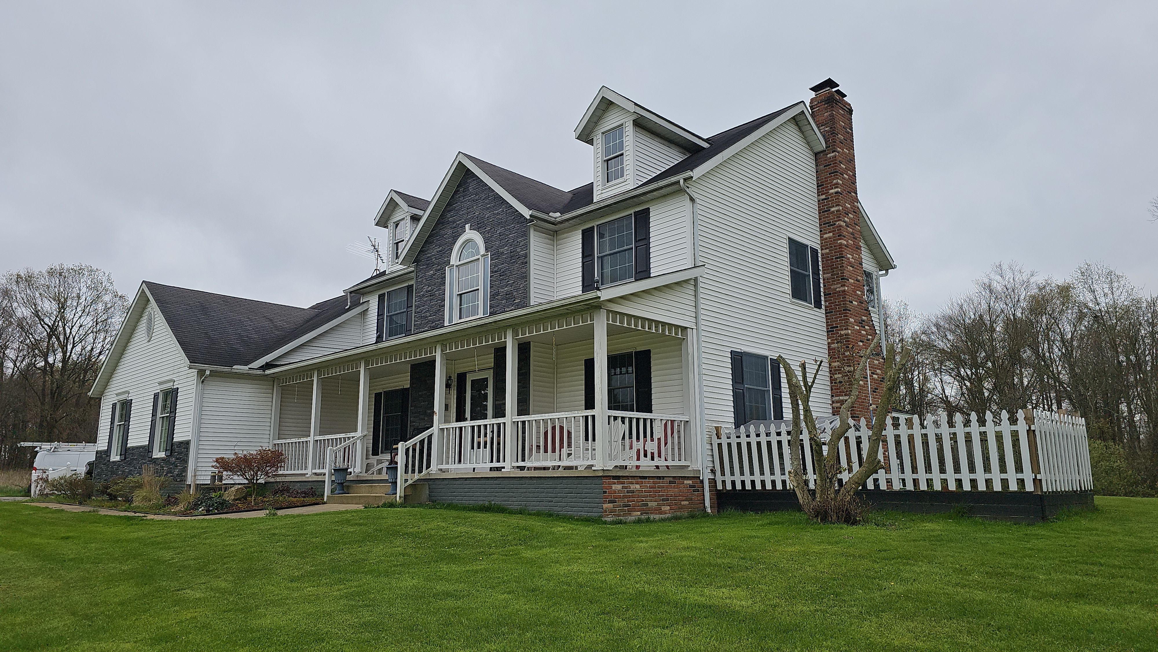 Atlas Pinnacle, Color, Black Shadow, Drip Edge, Color, Black by Eagle Eye Roofing