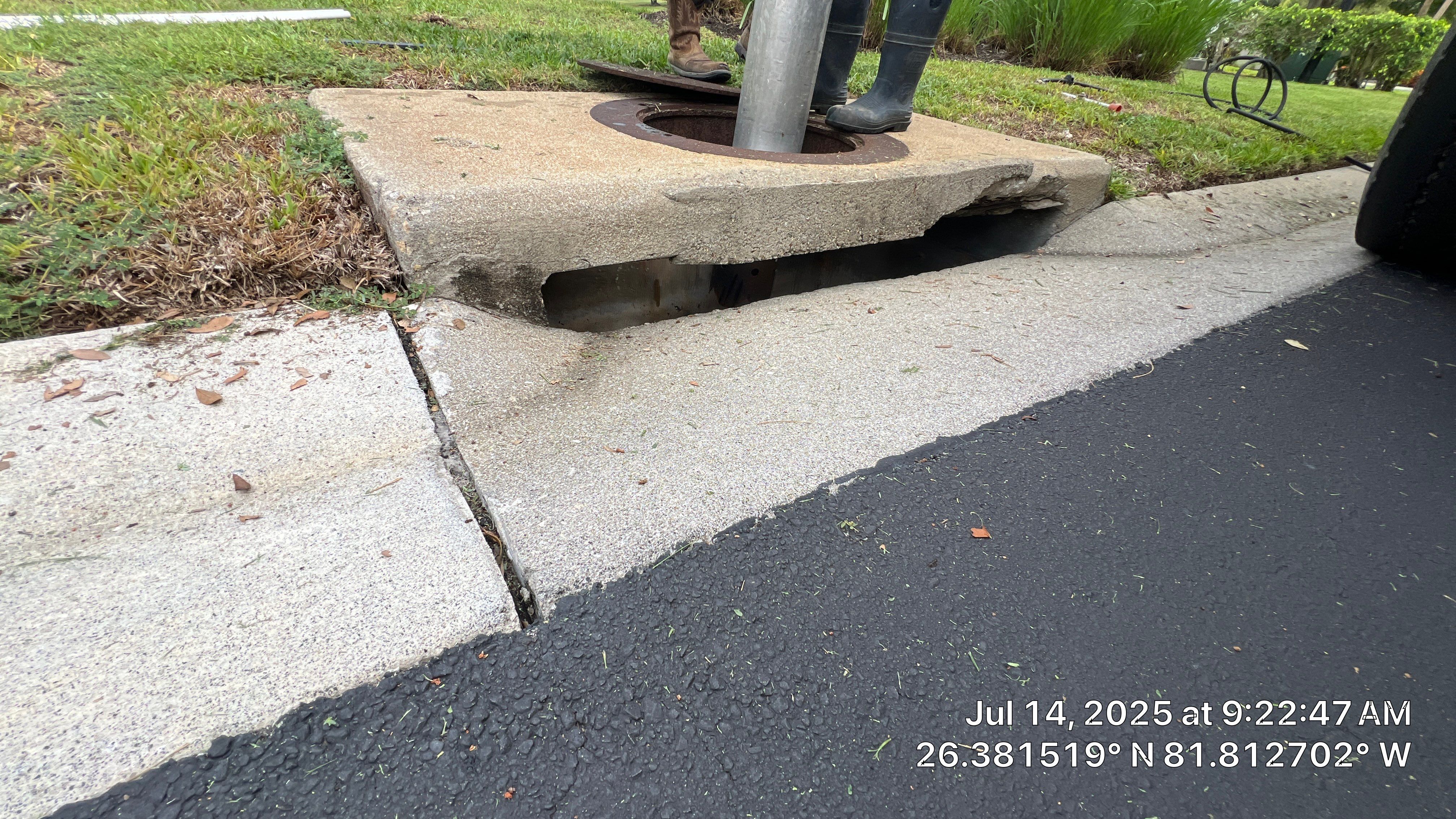Pelican Landing Neighborhood Stormwater System Maintenance by APS Power & Water