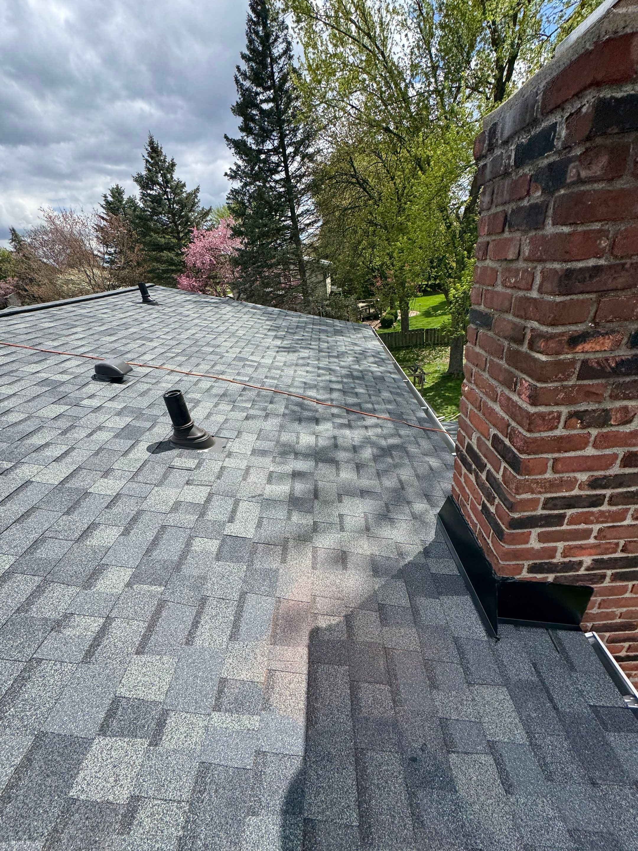 Roof Replacement using Owens Corning Tru Definitions by 180 Contractors