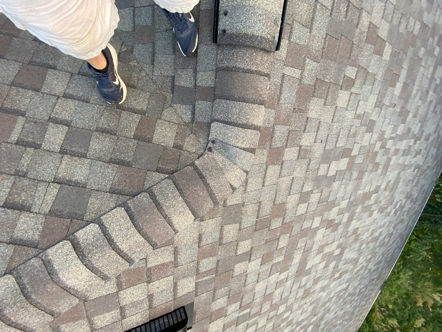 Roof Replacement using CertainTeed Landmark by 180 Contractors