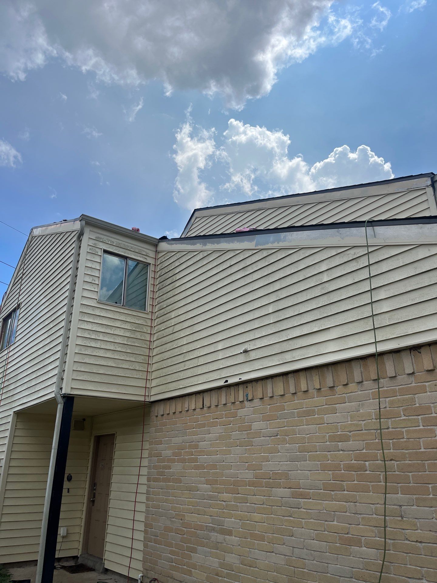 Residential Roofing Installation using Owen's Corning Duration (Lifetime) Shingles by Roof Repair Company