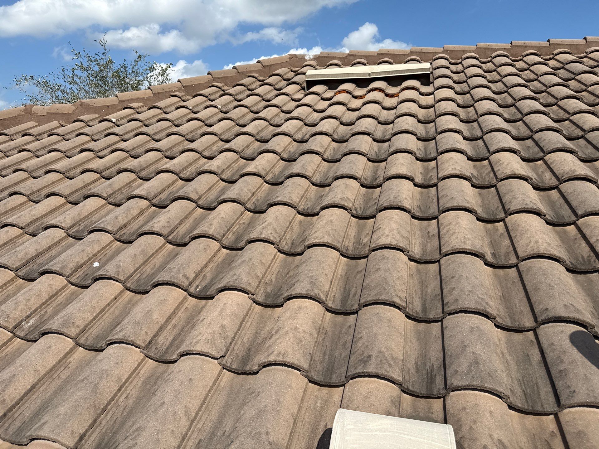 Tile Roof & Pool Deck Cleaning in Artisan Lakes Esplanade, Palmetto, FL – Sunshine AquaWash by Sunshine AquaWash