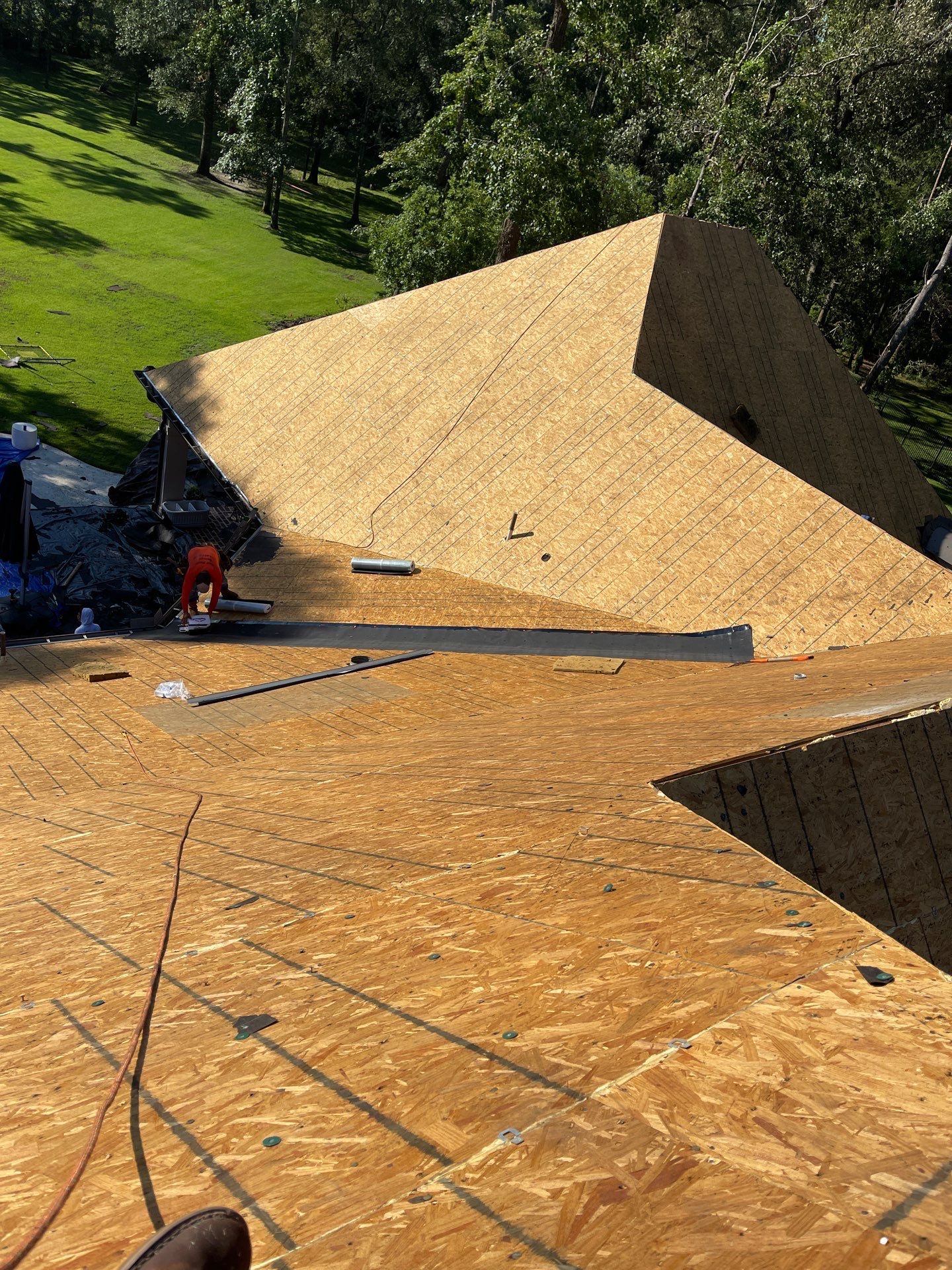 Residential Roofing Installation using Owen's Corning Duration (Lifetime) Shingles by Roof Repair Company