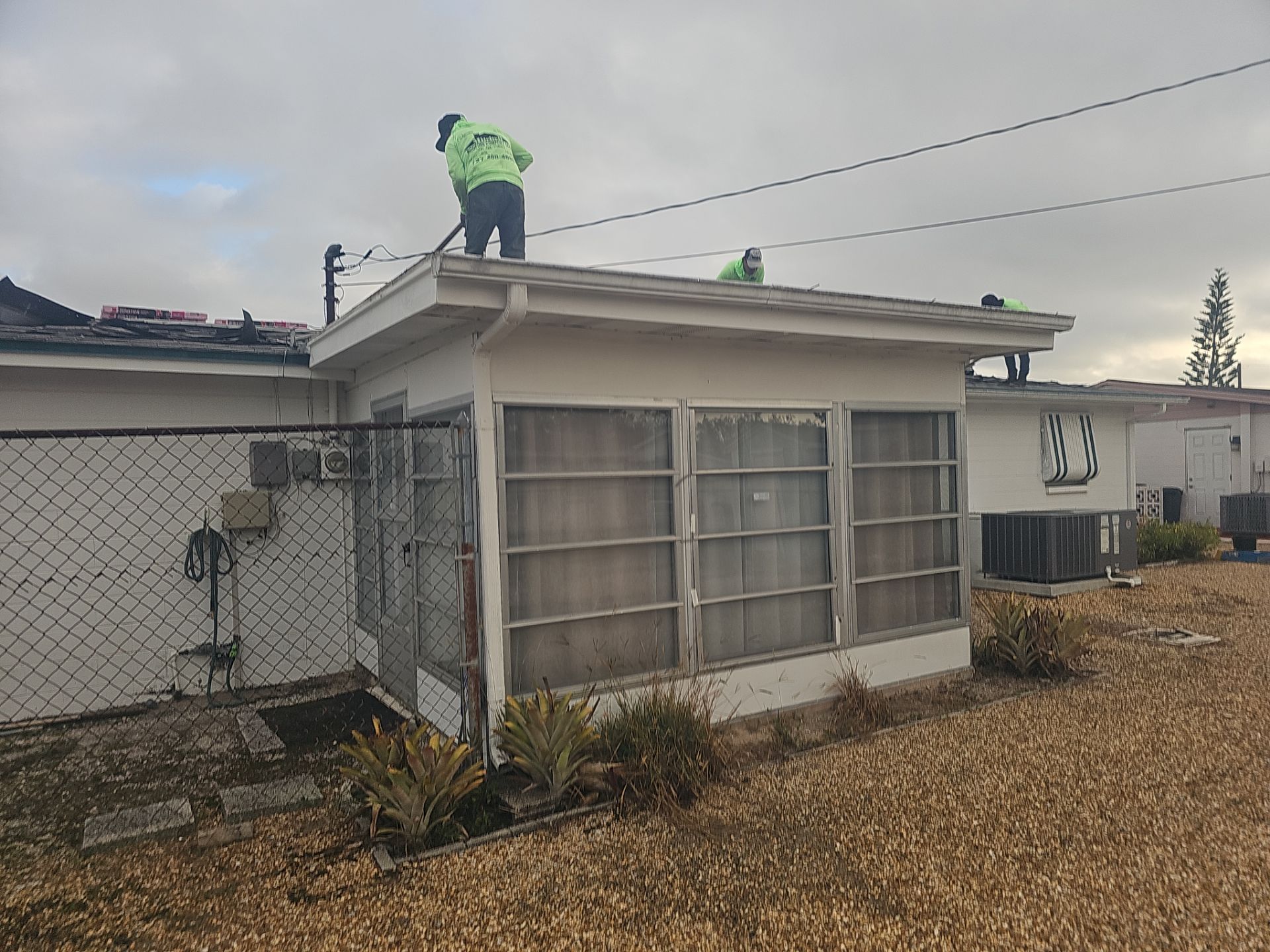 Project in Holiday 34690 by Mitchell Roofing Company LLC 