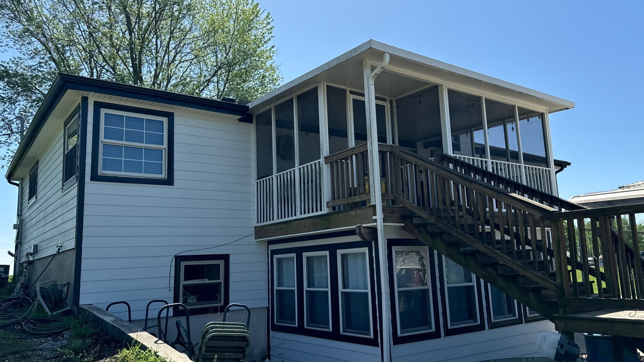Modern Living by EEC  Windows, Siding & Roofing 