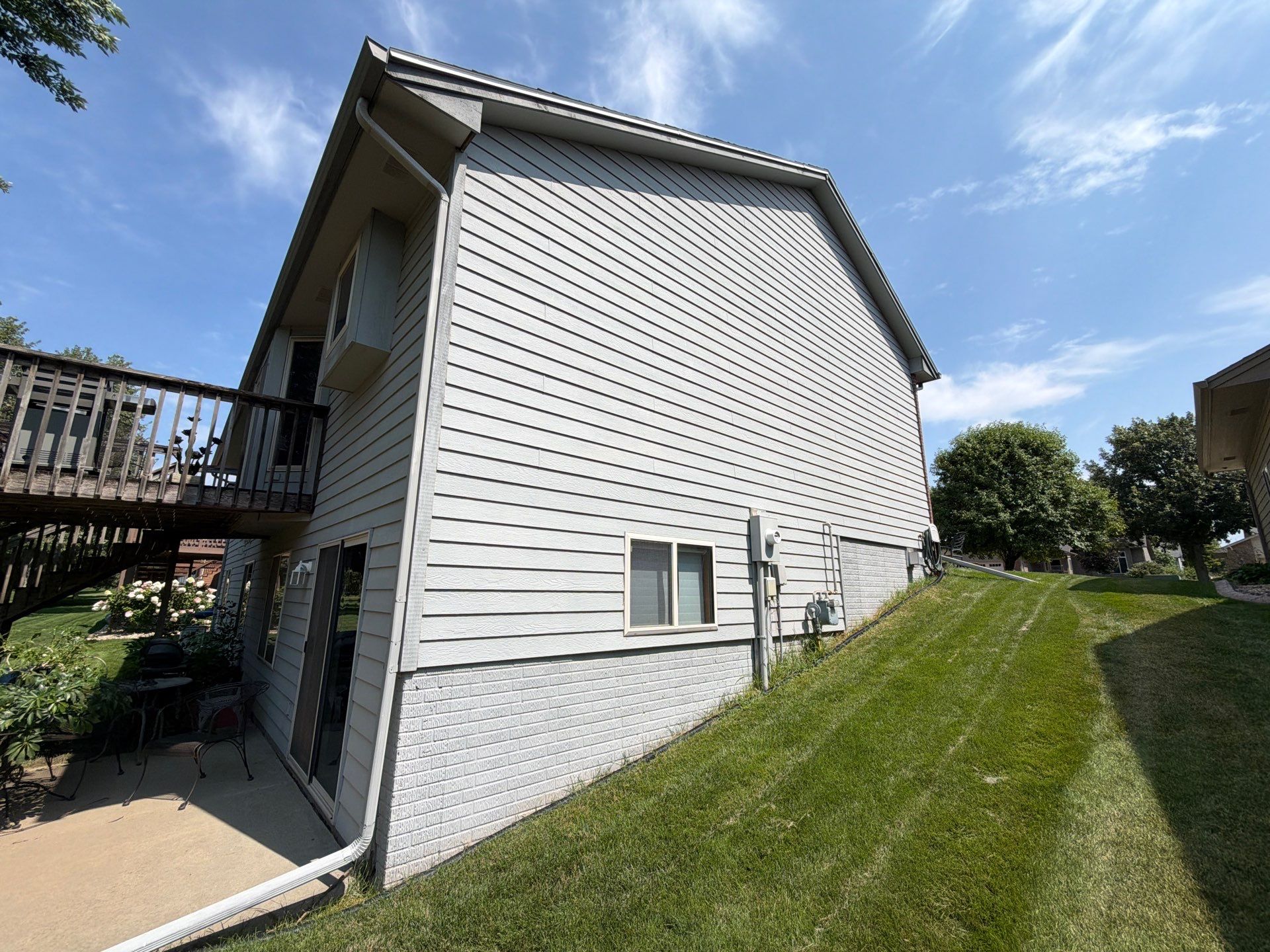 Exterior Painting for Vinyl Siding and Trim in Sioux Falls by Select Painting, Coatings & Garage Cabinets