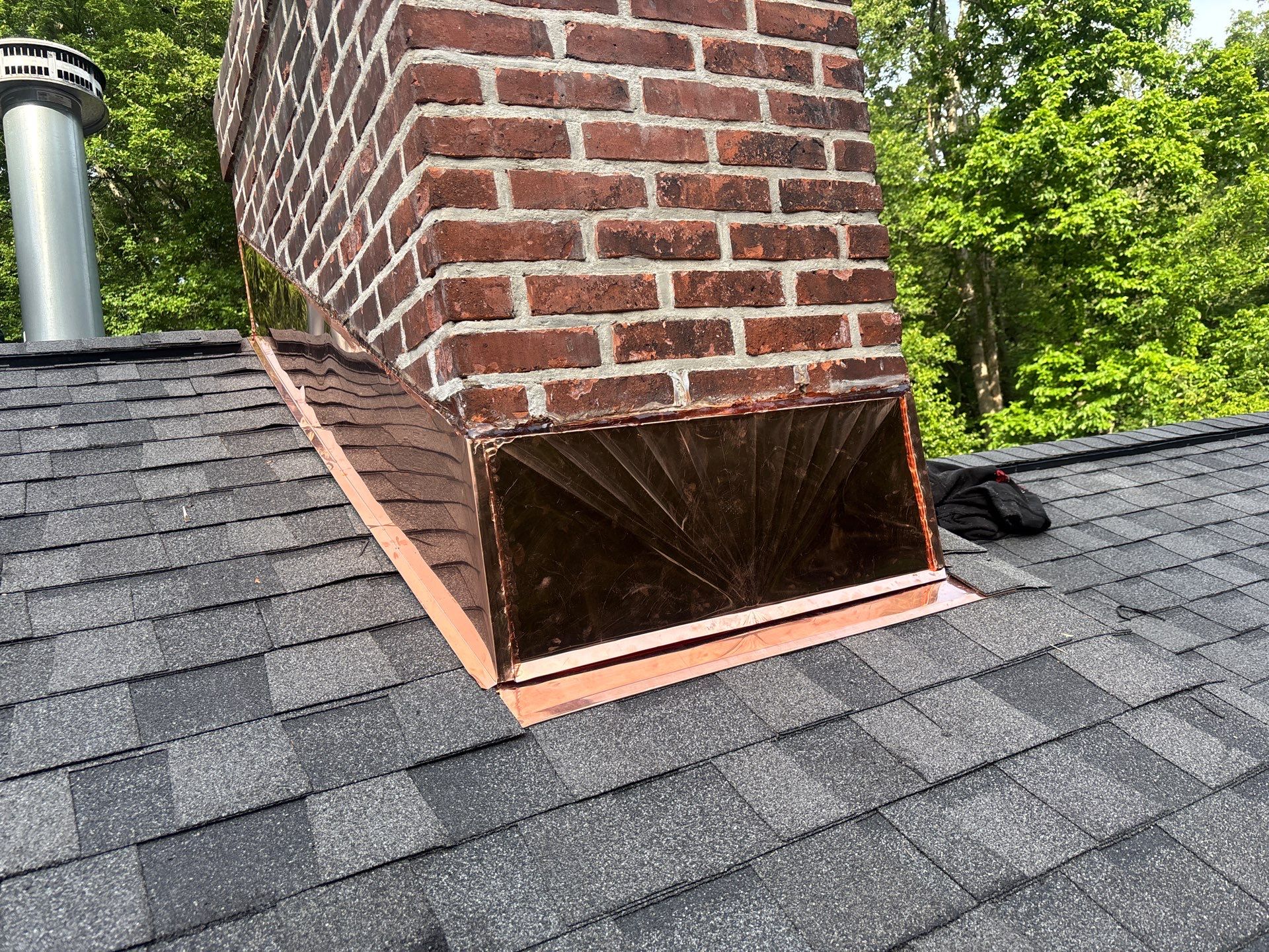 DiGiorgi installs a beautiful roof in Wilton, CT by DiGiorgi Roofing and Siding Inc