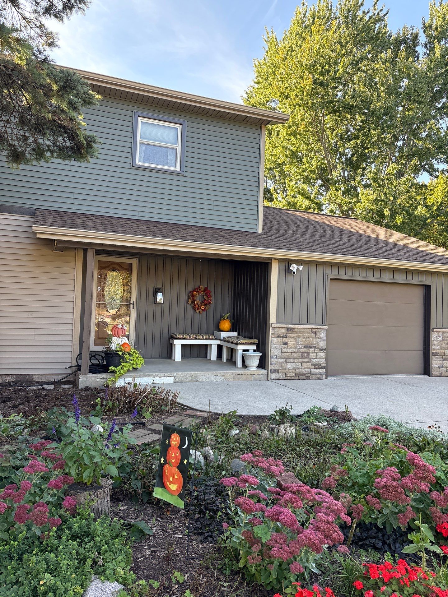 Hinze Siding by Gellings Roofing & Siding