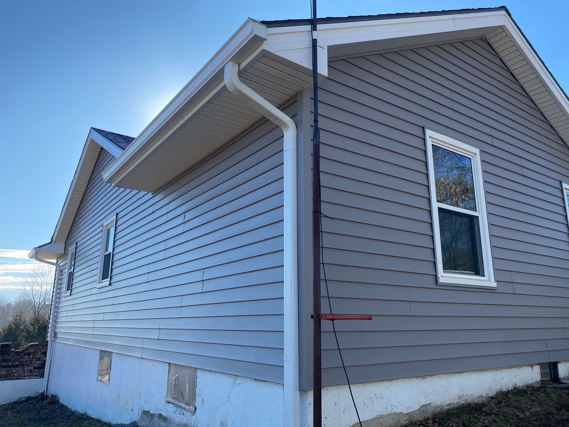 Siding Installation using Exterior Portfolio Vinyl Siding by EEC Windows, Siding & Roofing