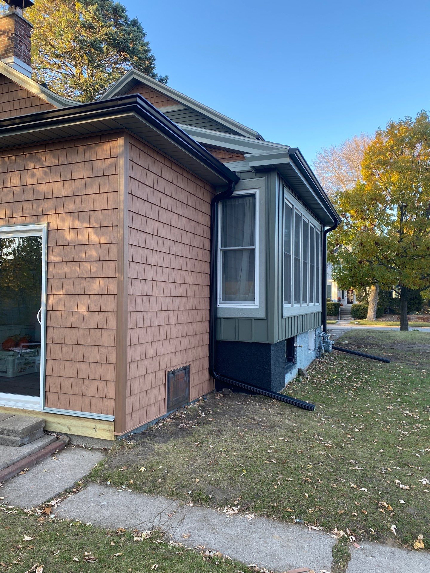 FULL HOME SIDING MAKEOVER SHEBOYGAN  by Gellings Roofing & Siding