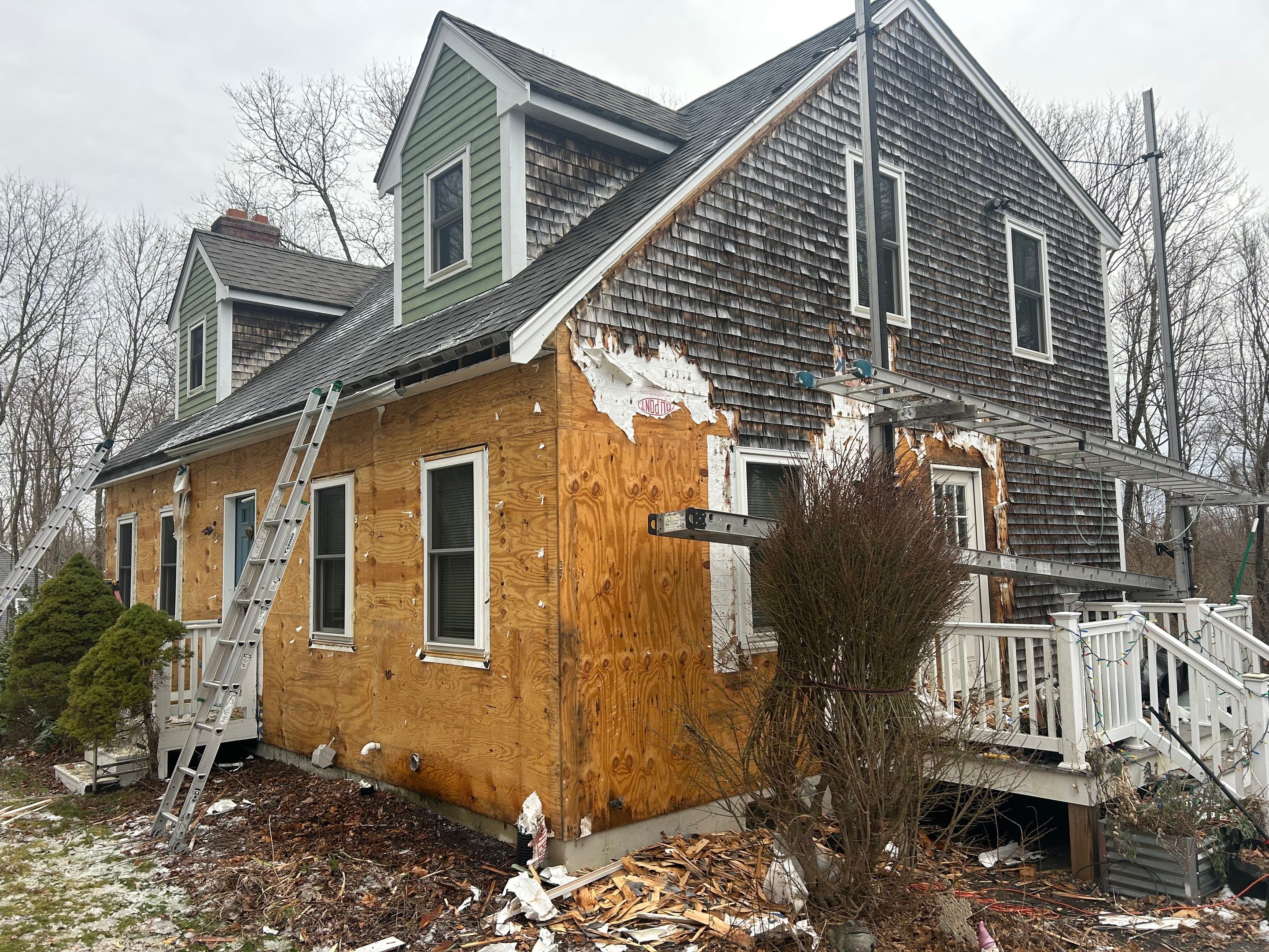 James Hardie siding in Dream Collection color - Dighton, MA by UBrothers Construction