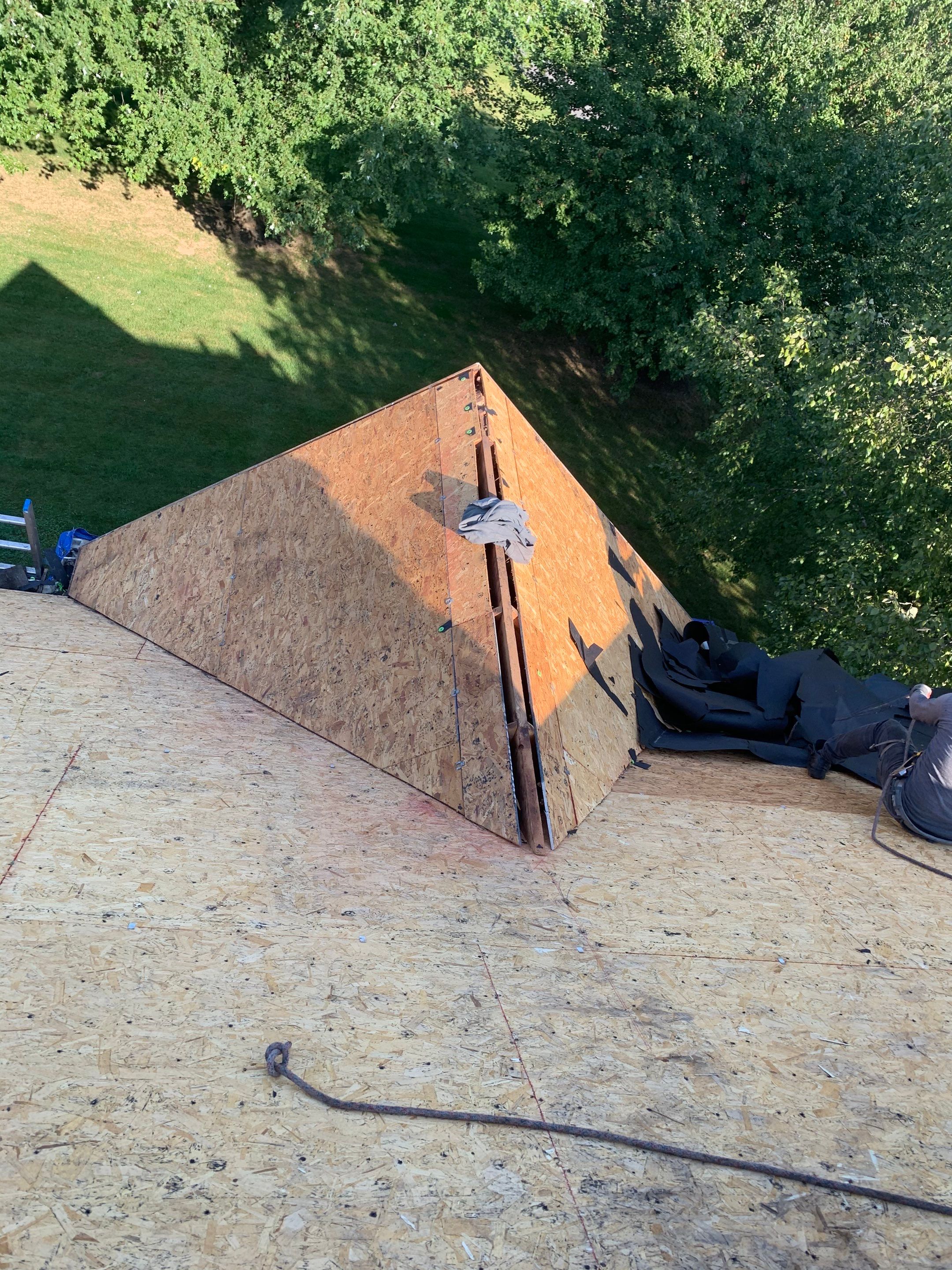 Residential Roofing Installation using Atlas Pinnacle Pristine Heather Blend by Frederick Roof Repair