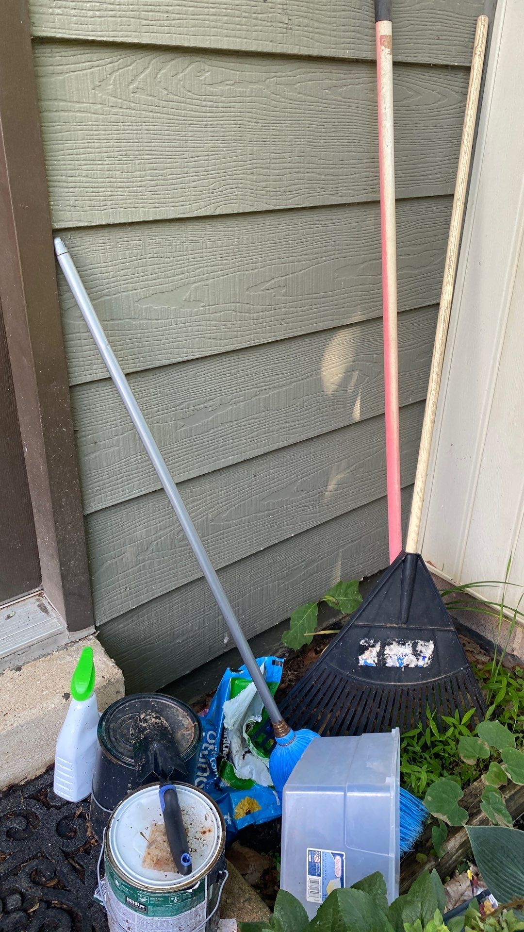 Reston: Residential Siding Replacement with James Hardie Statement Beaded Plank in Cappuccino Muffin by RM Banning, Inc.