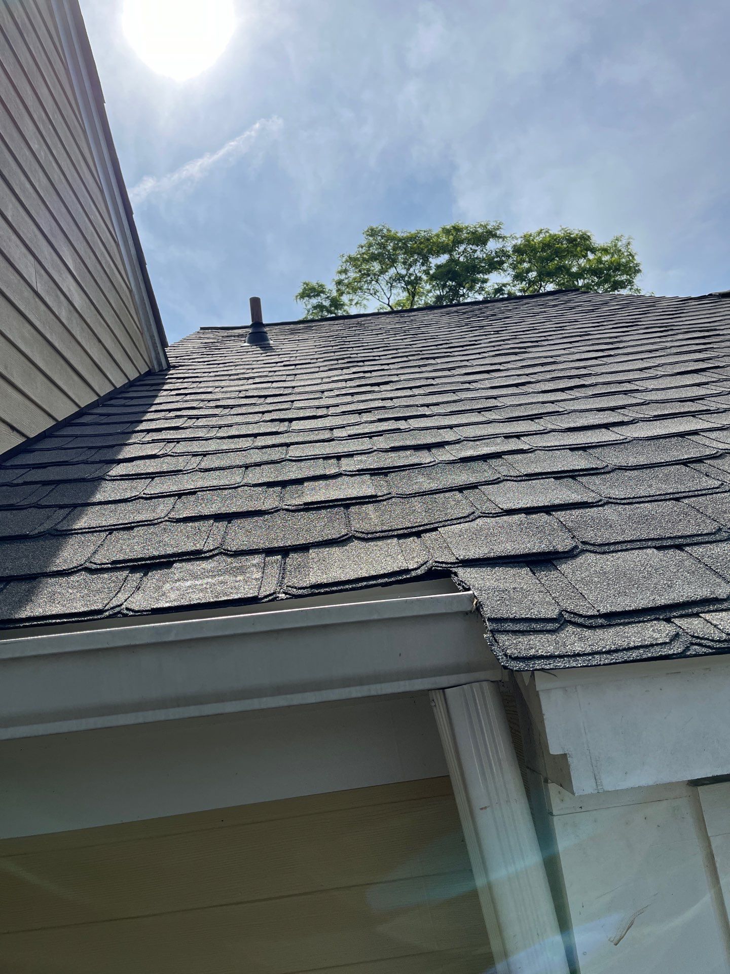 Arlington: CertainTeed Grand Manor Designer Shingles in Weathered Wood by RM Banning, Inc.
