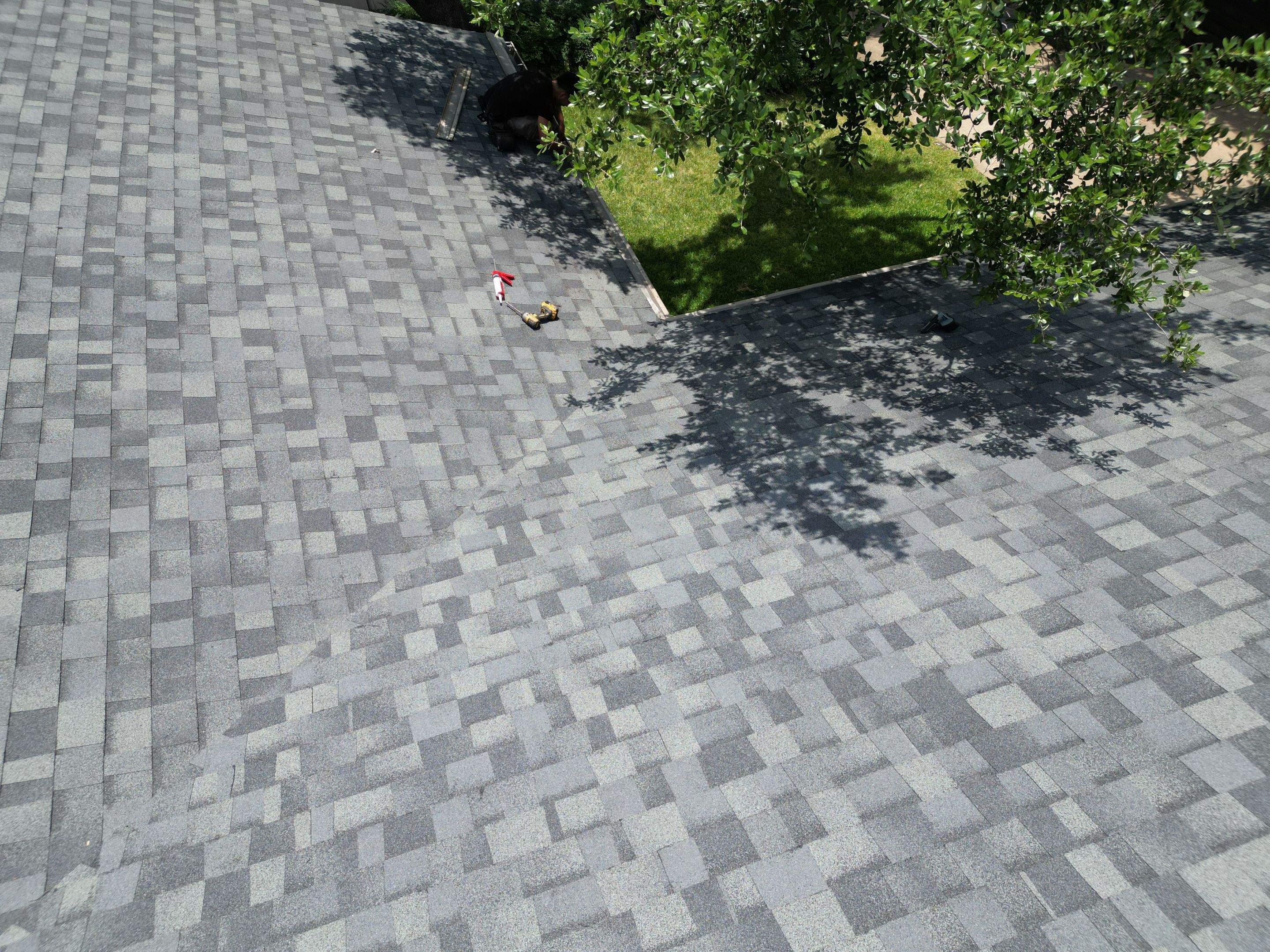 Estate Gray - Owens Corning TruDefinition Duration by RoofsOnly.com