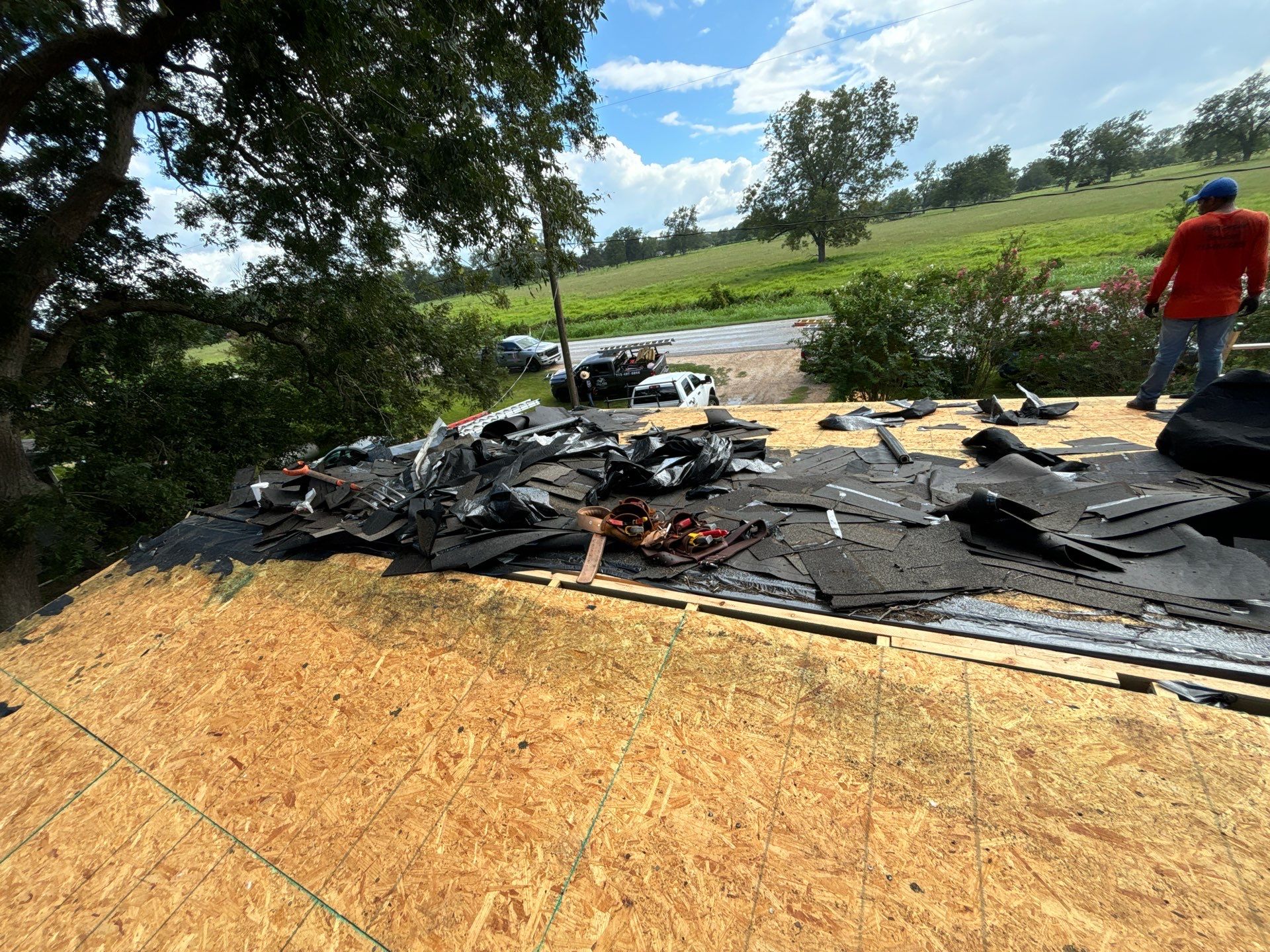 Residential Roofing Installation using Owen's Corning Duration (Lifetime) Shingles by Roof Repair Company