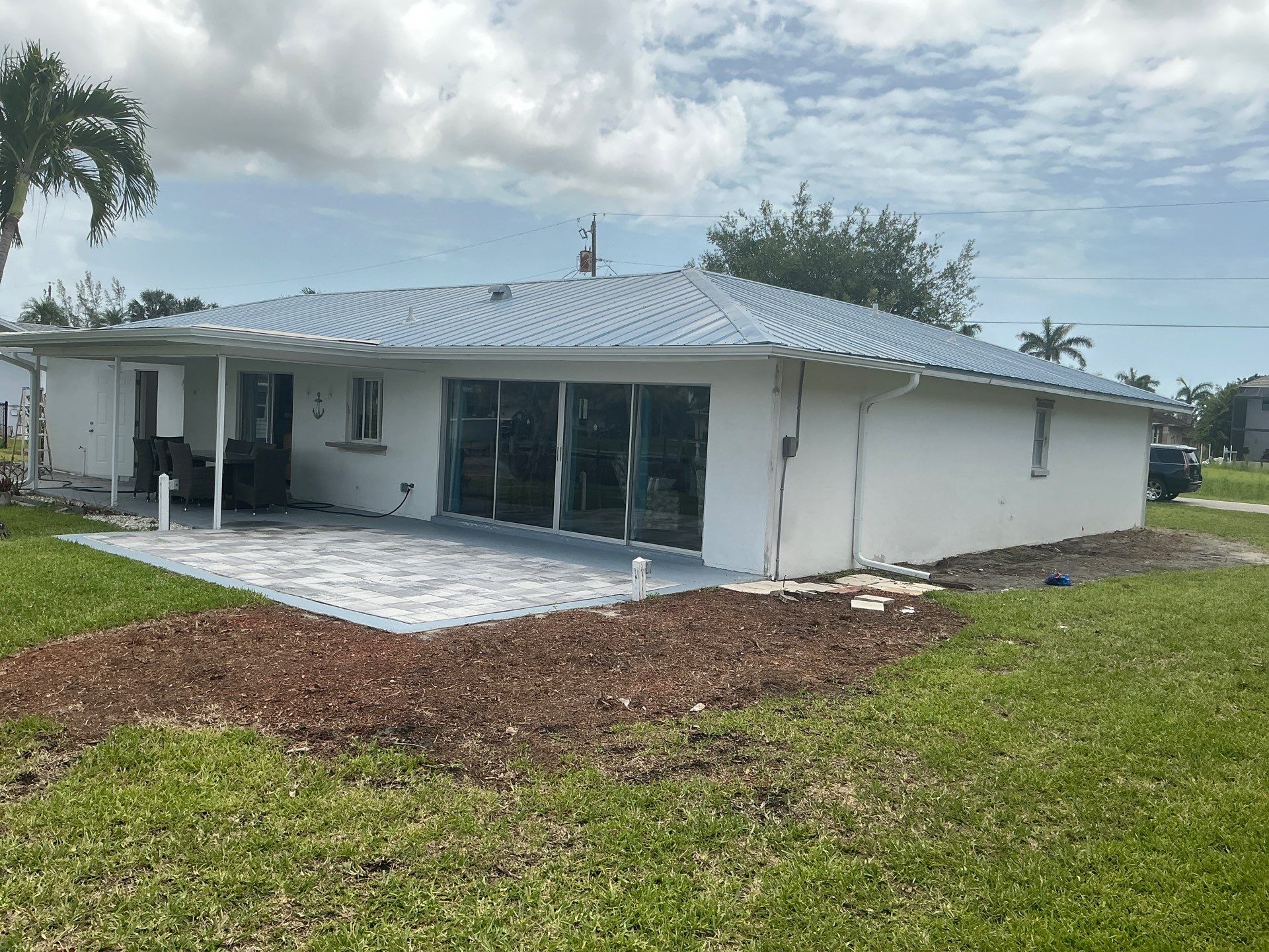 6-inch Aluminum Seamless Gutters in Fort Myers FL by Gutter Professors