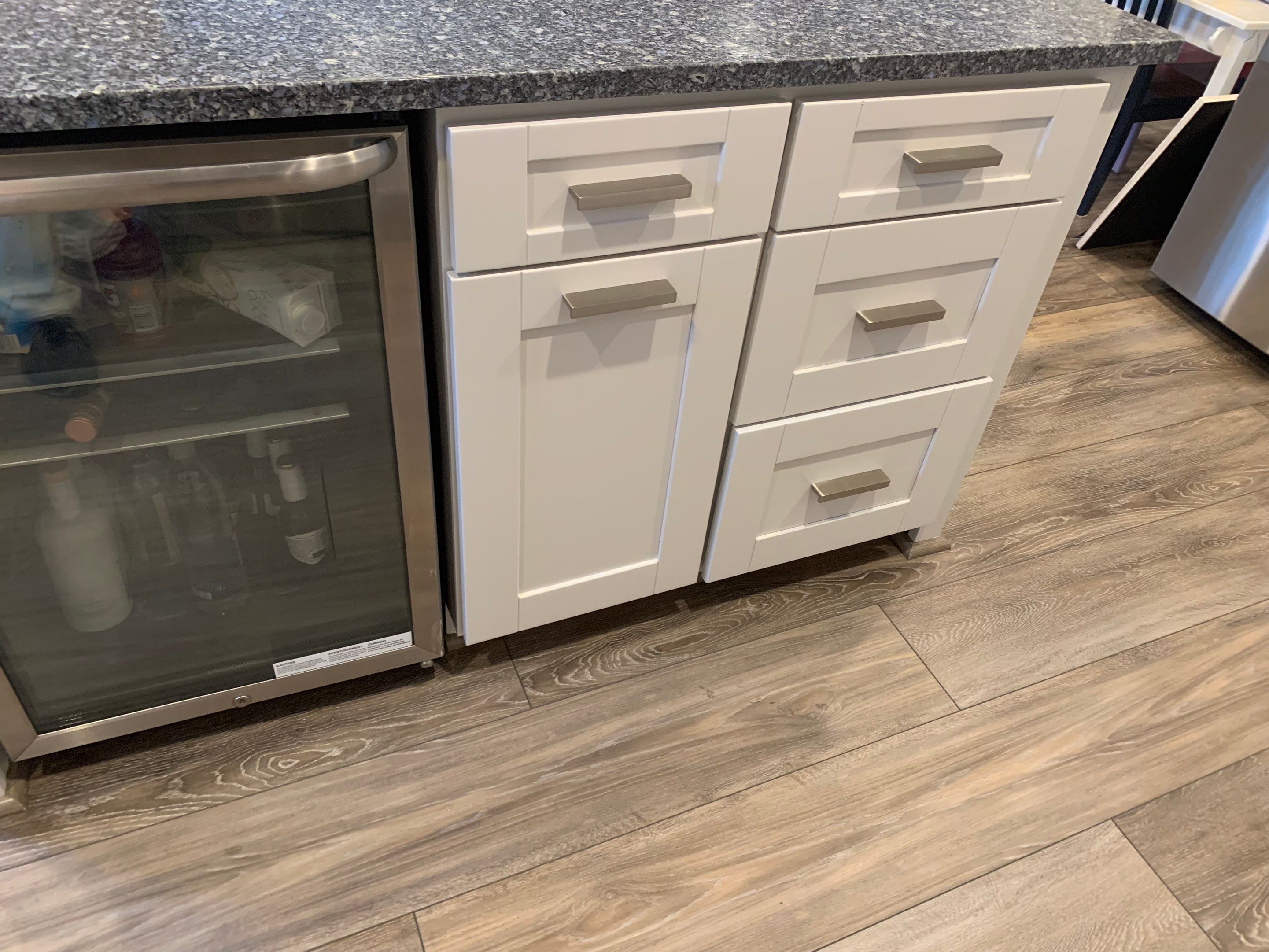 Kitchen Cabinet Repaint by Midnight Sun Painting