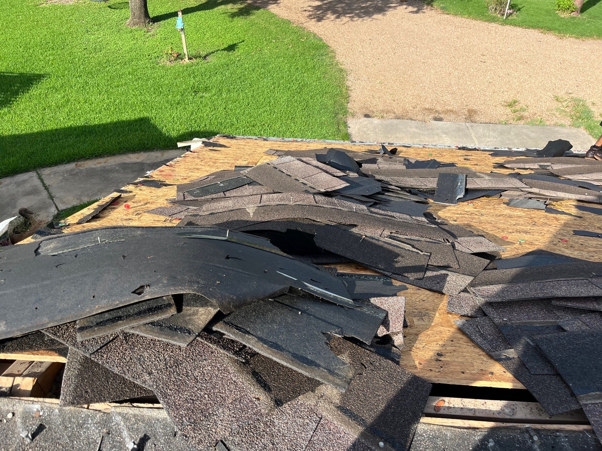 Residential Roofing Installation using Owen's Corning Duration (Lifetime) Shingles by Roof Repair Company