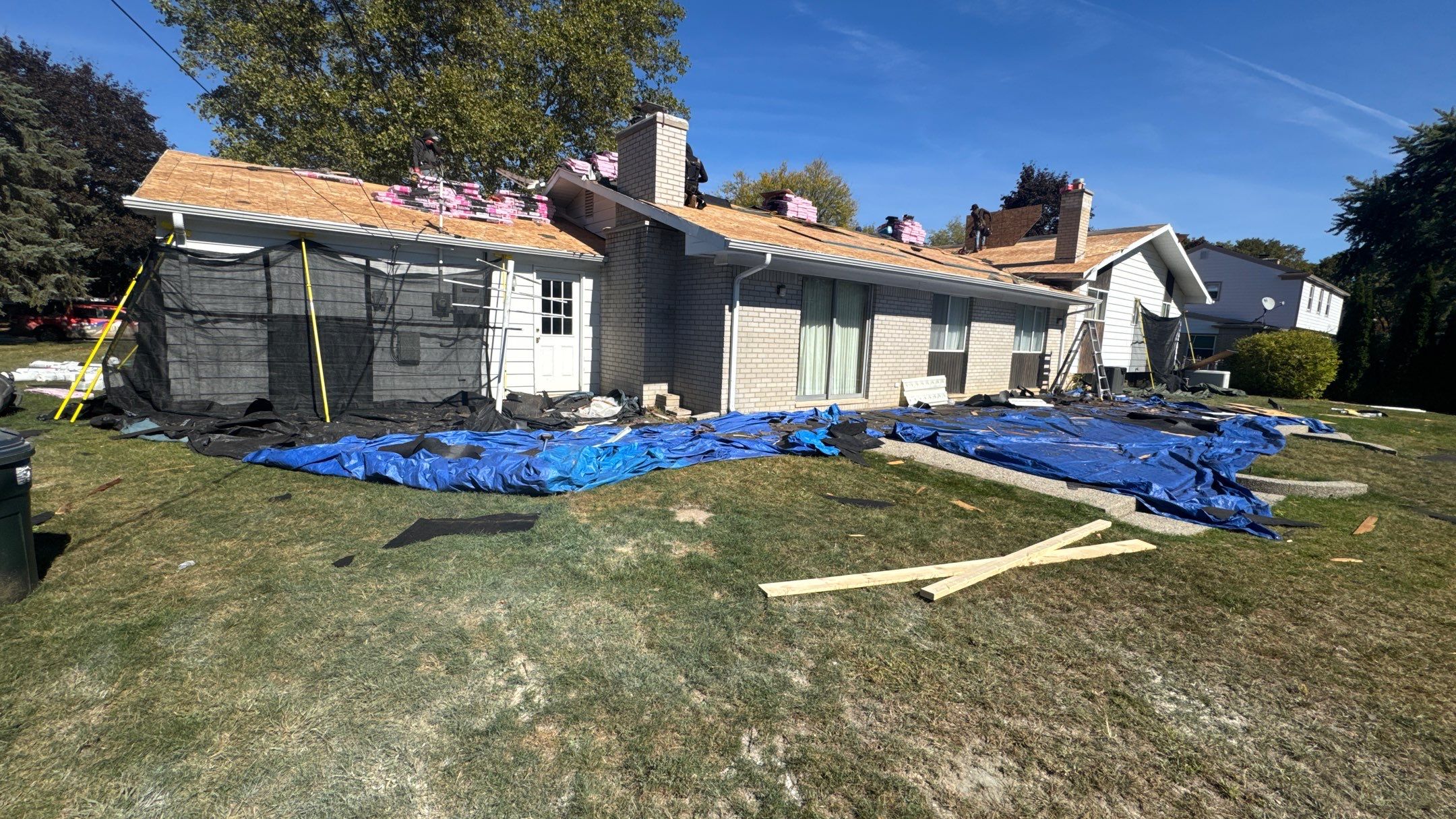 Roof Replacement using Owens Corning Williamsburg Grey by 180 Contractors