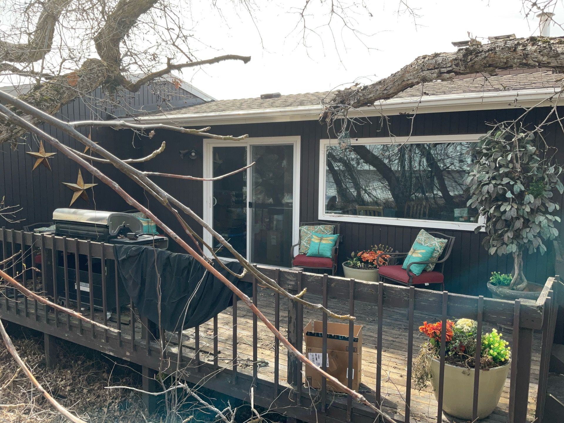 Fruit Heights | Hardie B&B & Shakes | Rich Espresso by Ideal Siding Utah