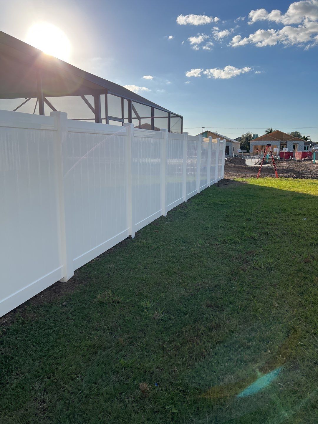 Ruskin, FL 6 ft Tall White Vinyl Privacy by Asap fence and gates, LLC
