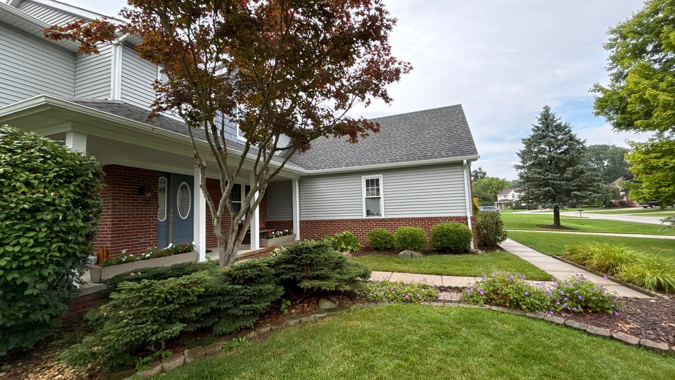 Siding Replacement using Certainteed Restoration Classic D4 by 180 Contractors