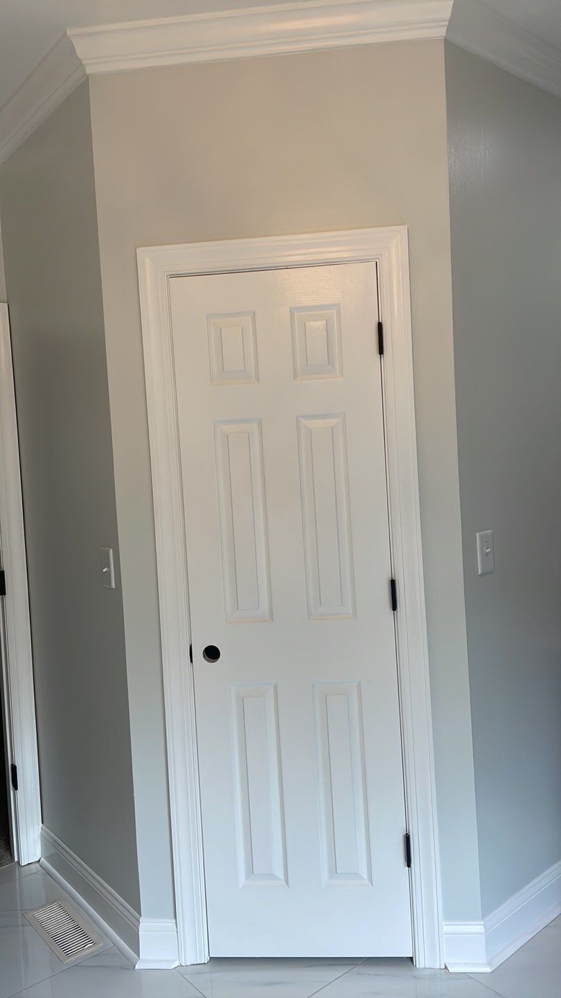Woods Trace - Bathroom Remodel  by Pillar and Pine